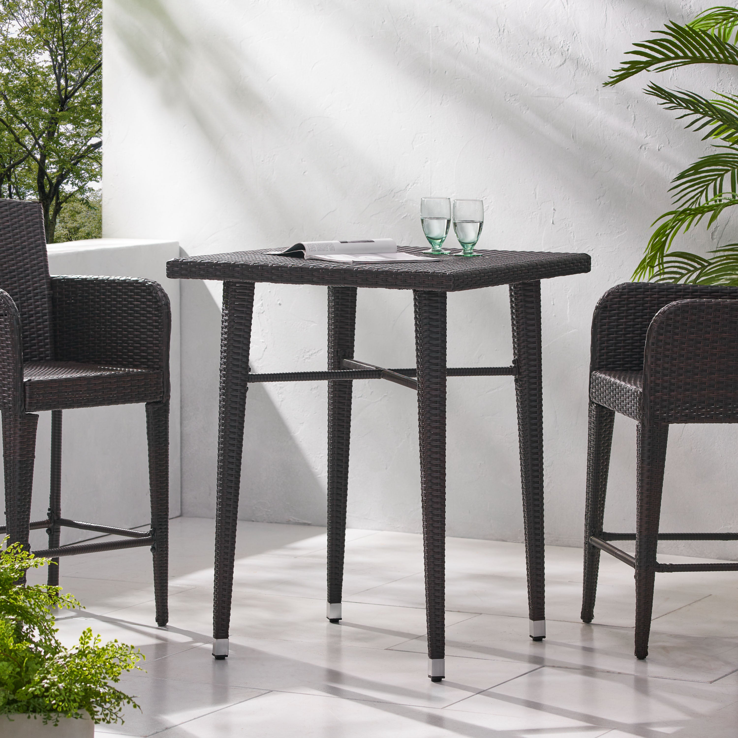 32' SQUARE WICKER BAR TABLE