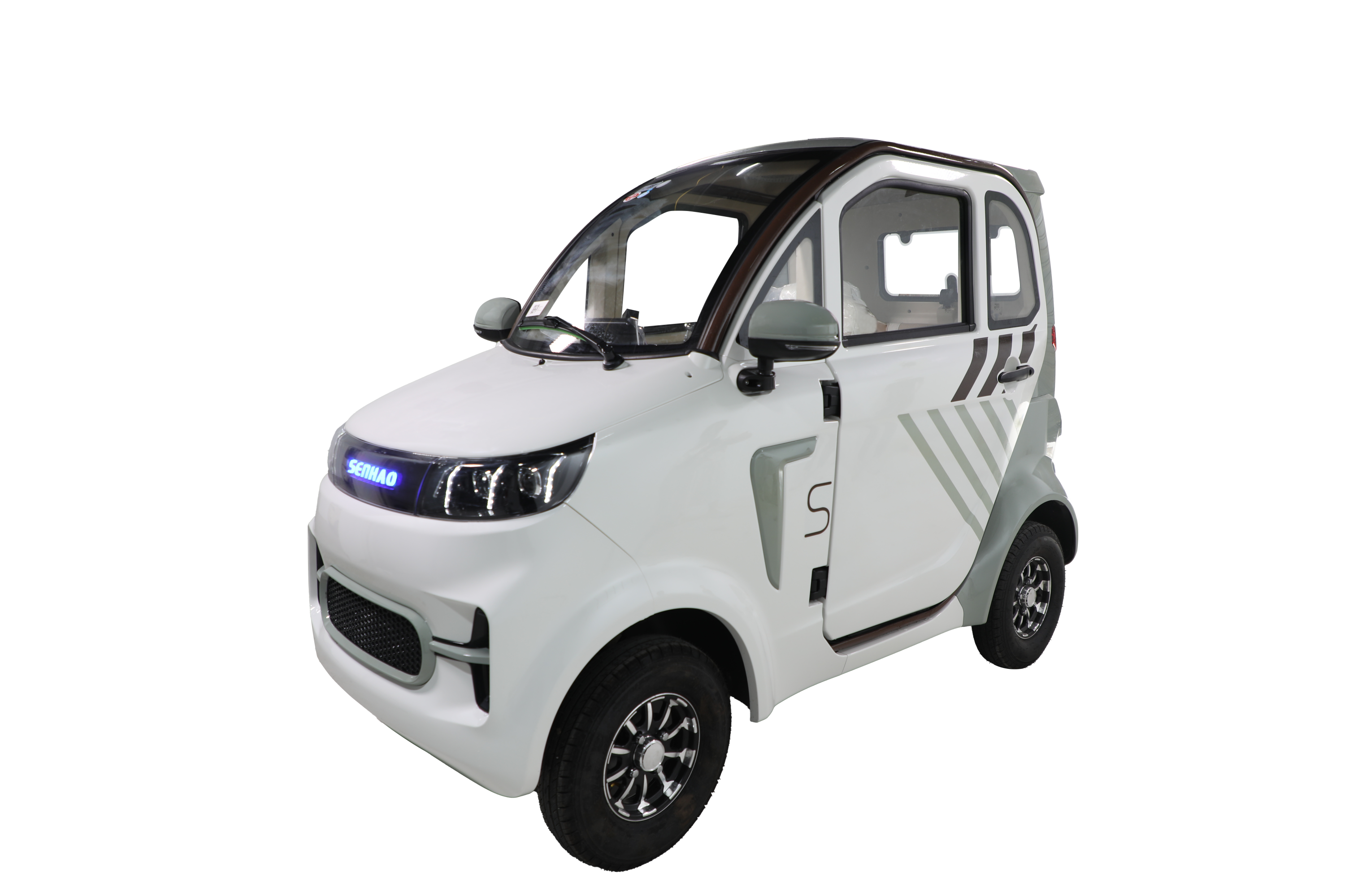 All-Weather Protection: Fully Enclosed Design for Safer Travels