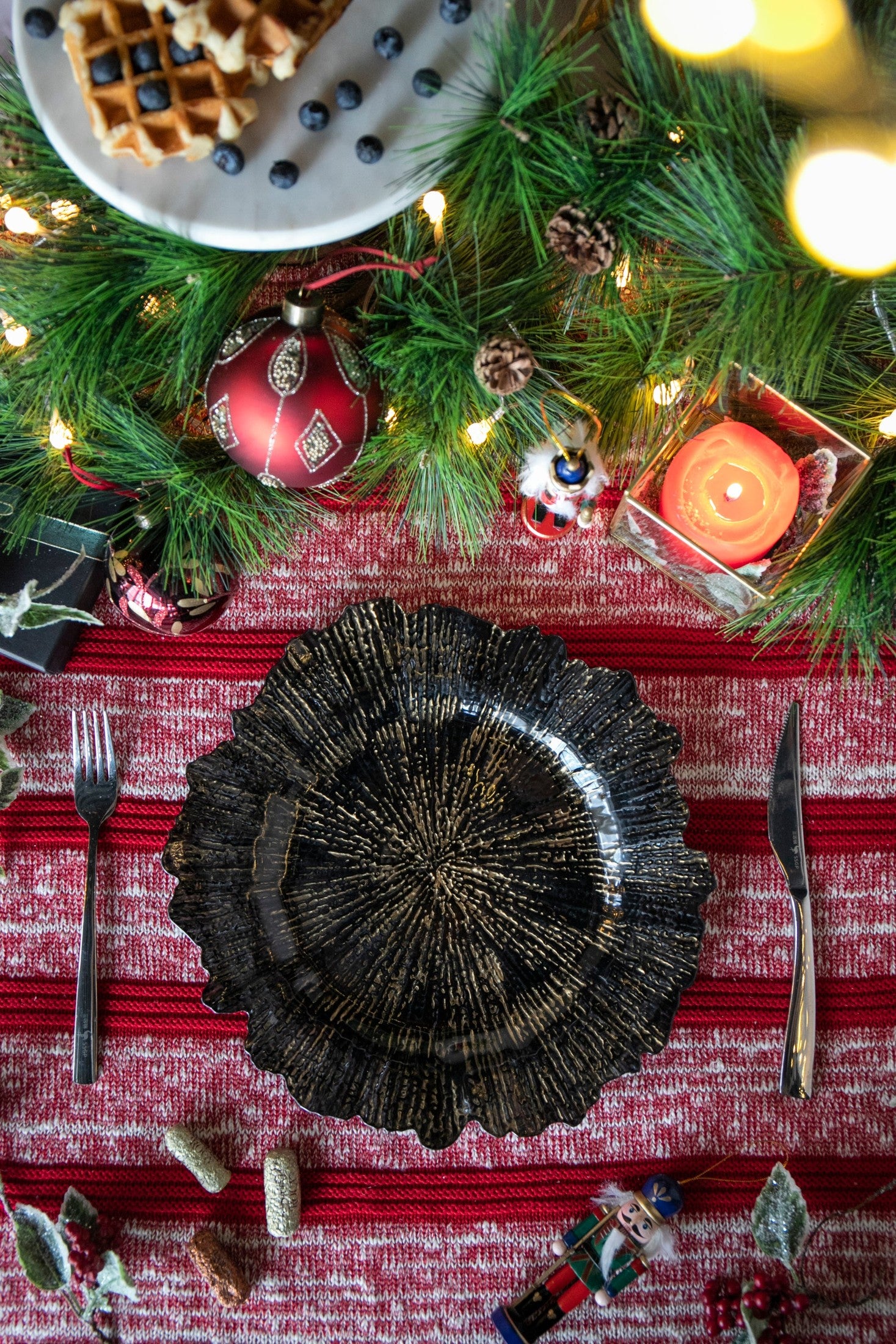 8 Pack Reef Plastic Charger Plate, D13'