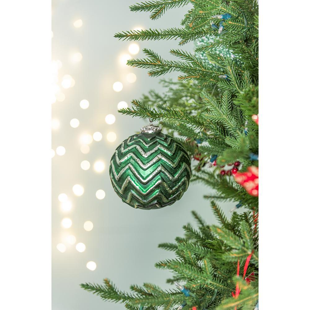 4.8x4.8x5.6' Christmas Ball Ornaments, Glass Decorative Hanging Ball Christmas Tree Ornaments for Holiday Party Decorations, Set of 8