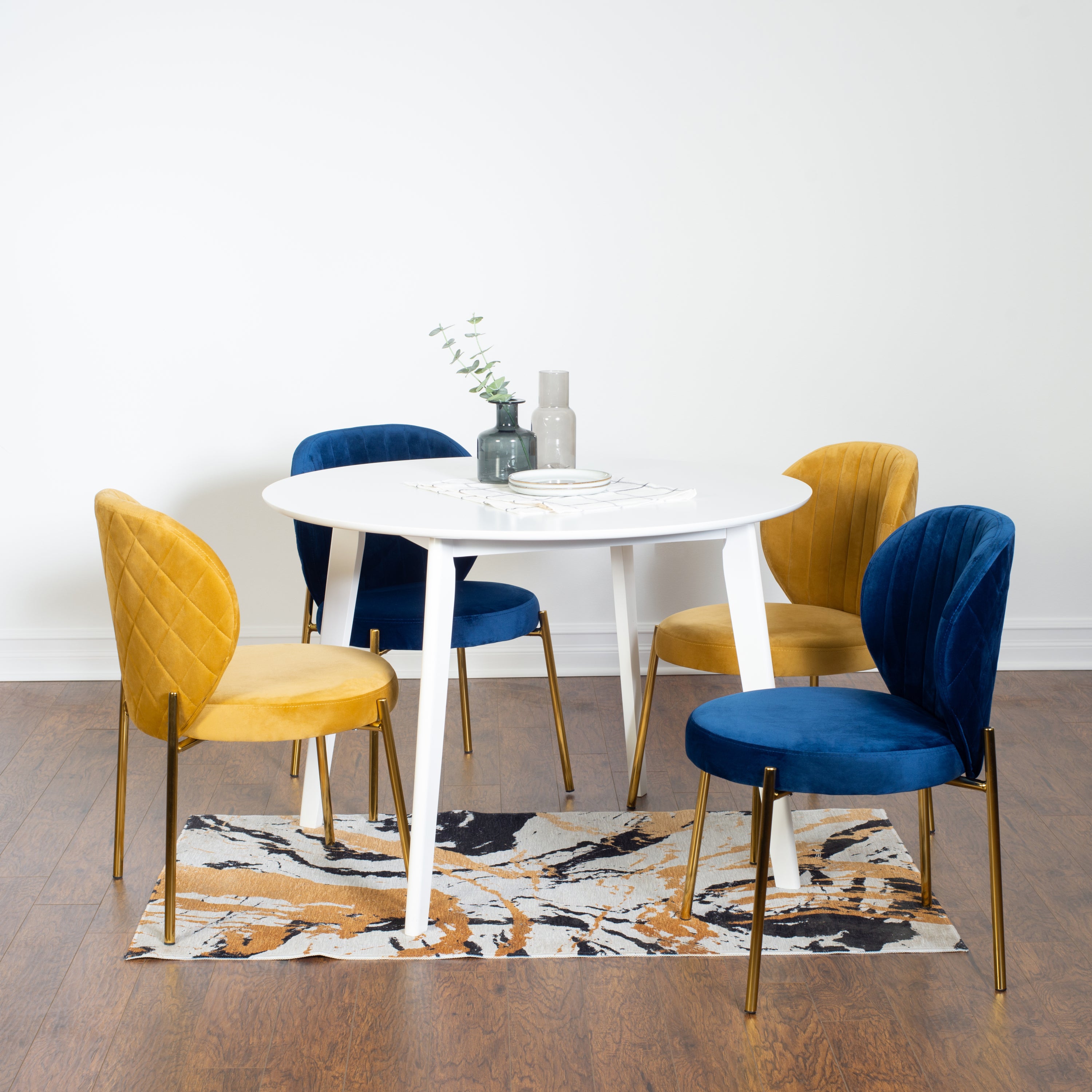 Amoa Contemporary 5-Piece Dining Set, White Round Dining Table with 4 Chairs
