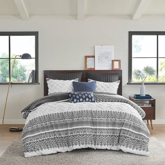 King/Cal King 3 Piece Cotton Duvet Cover Set with Chenille Tufting