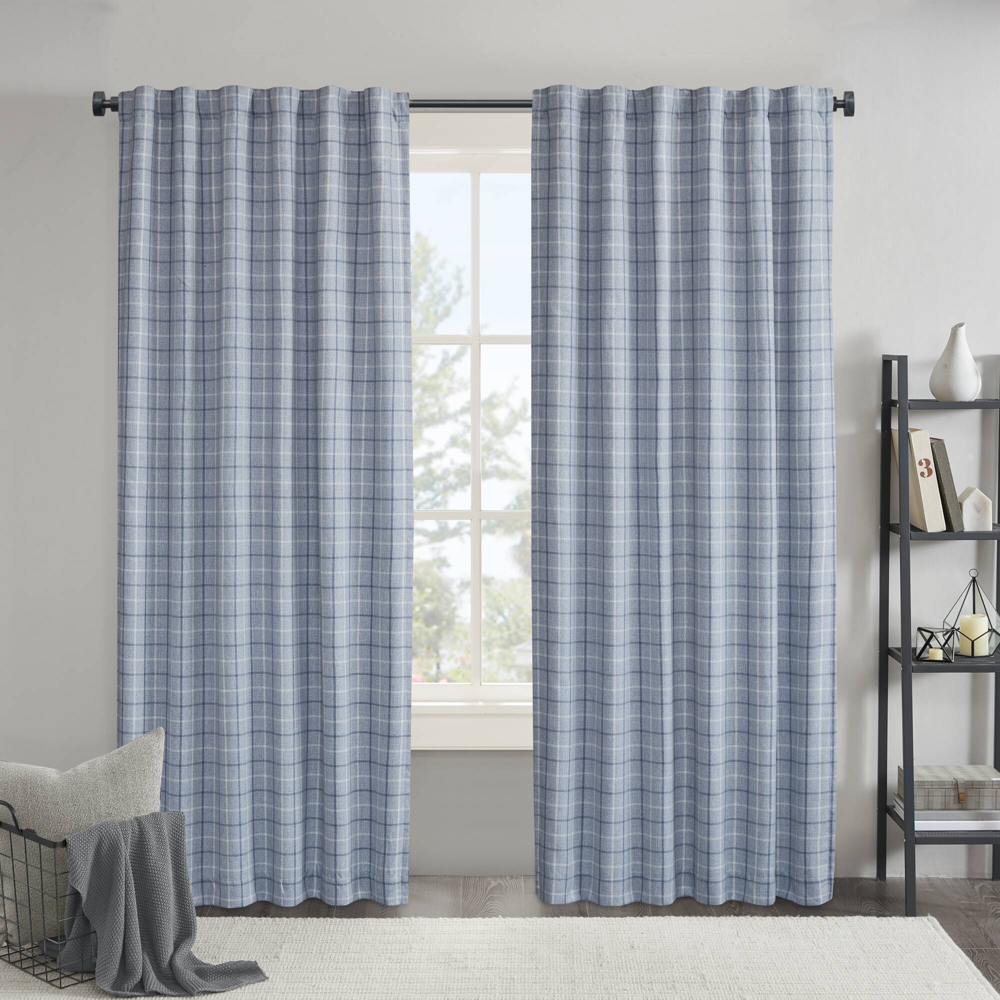 1PC 50x95' Plaid Rod Pocket and Back Tab Curtain Panel with Fleece Lining
