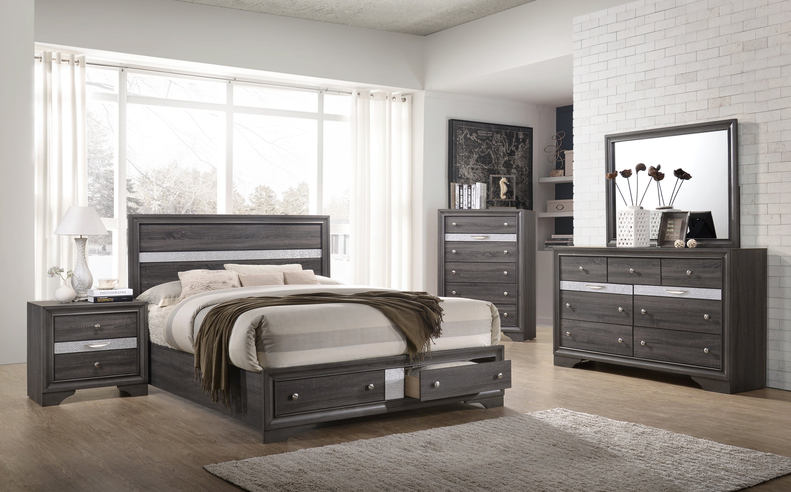 Traditional Style King 5 Piece Storage Bedroom set made with Wood in Gray
