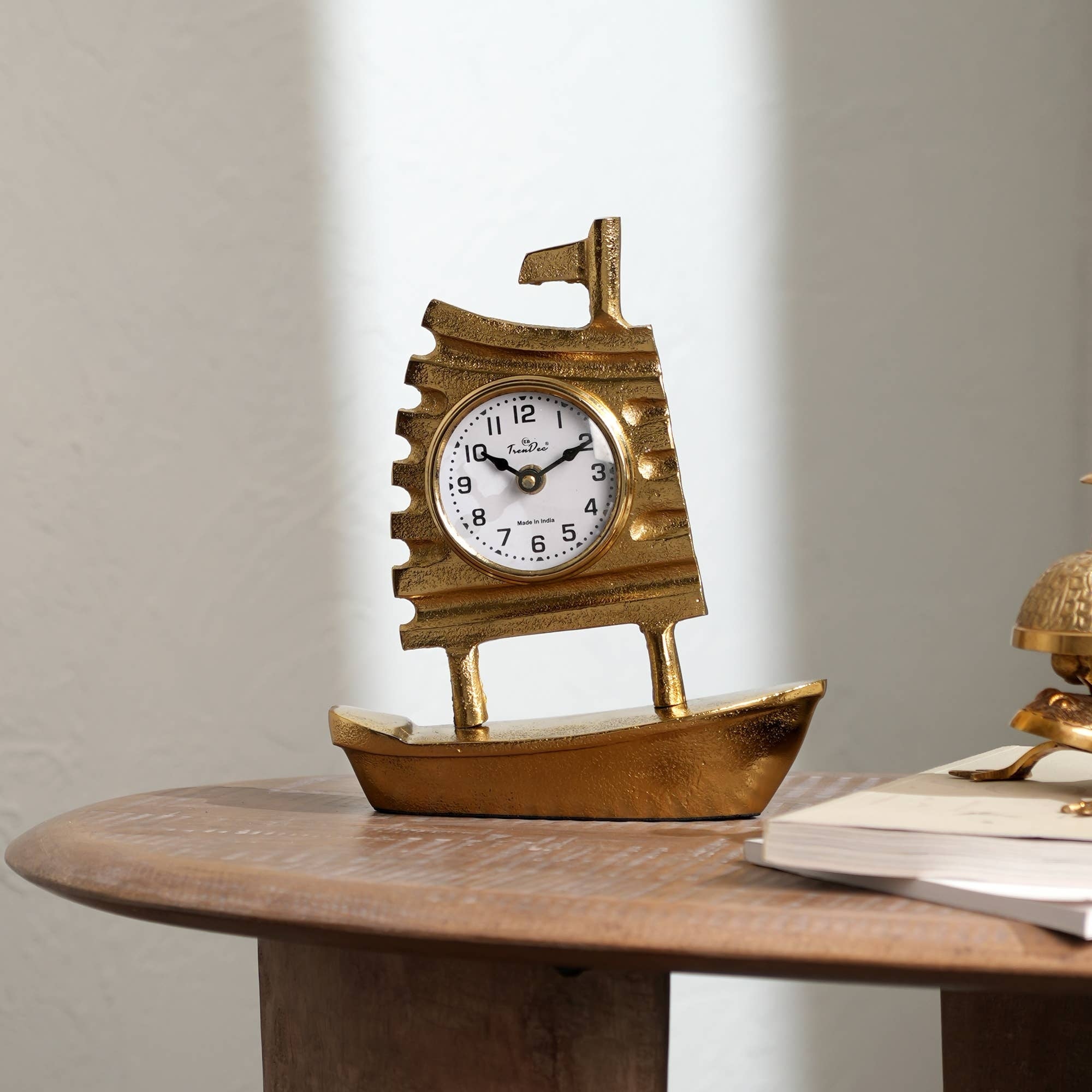 Decorative Table Clock with Gold Polished in Boat Shape-Desk clock