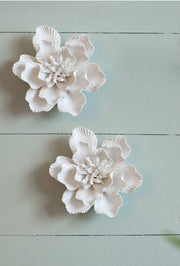 D5.1x2.2' Handmade Cream Ceramic Flower Wall Decor Accent, 2 Piece