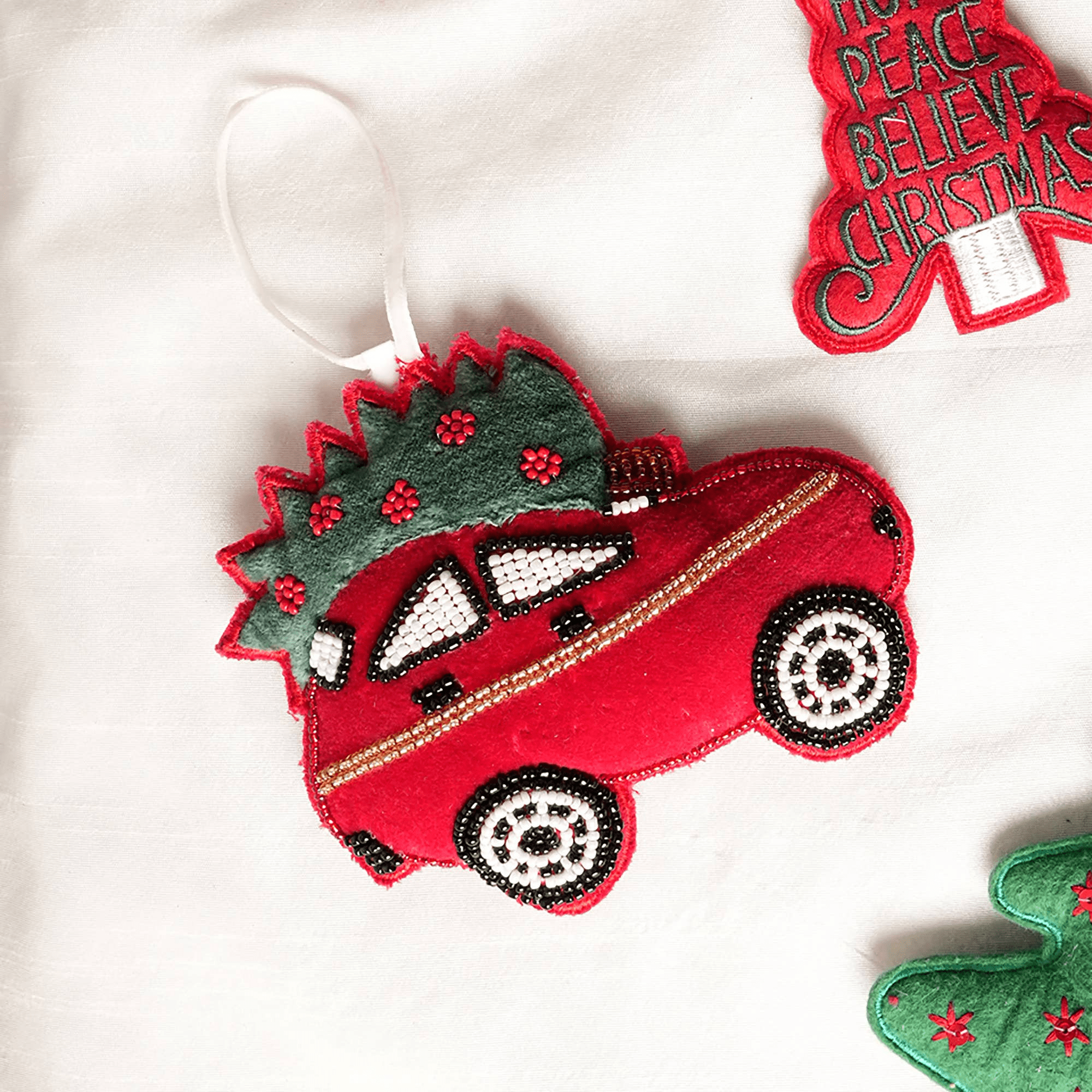 Expobazaar Santa's Car Hanging Ornament - Red & Green