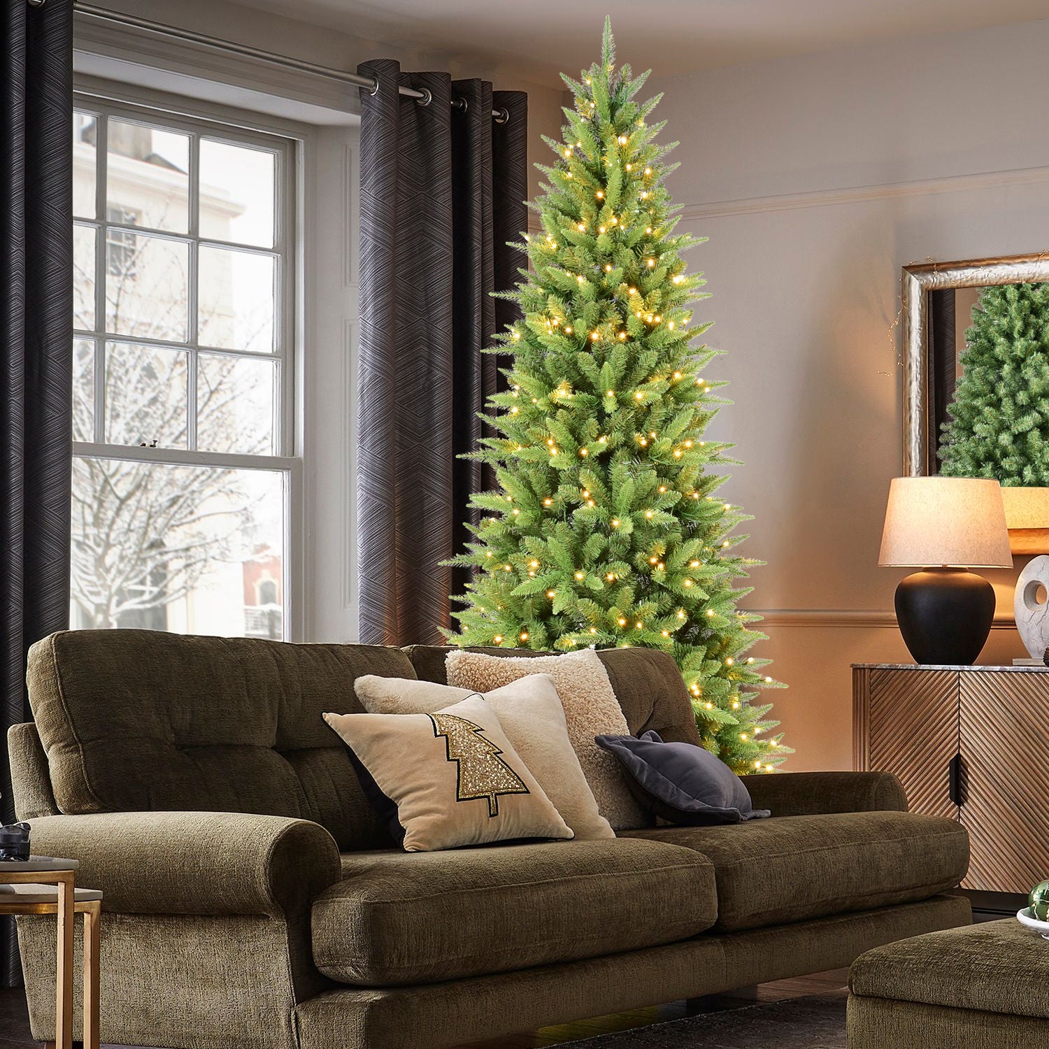 4FT Slim Christmas Tree with 150 Warm White LED Lights – 424 PE+PVC Tips, Space-Saving Hinged Design, Easy Setup, Sturdy Metal Stand – Realistic Pencil Tree for Small Spaces