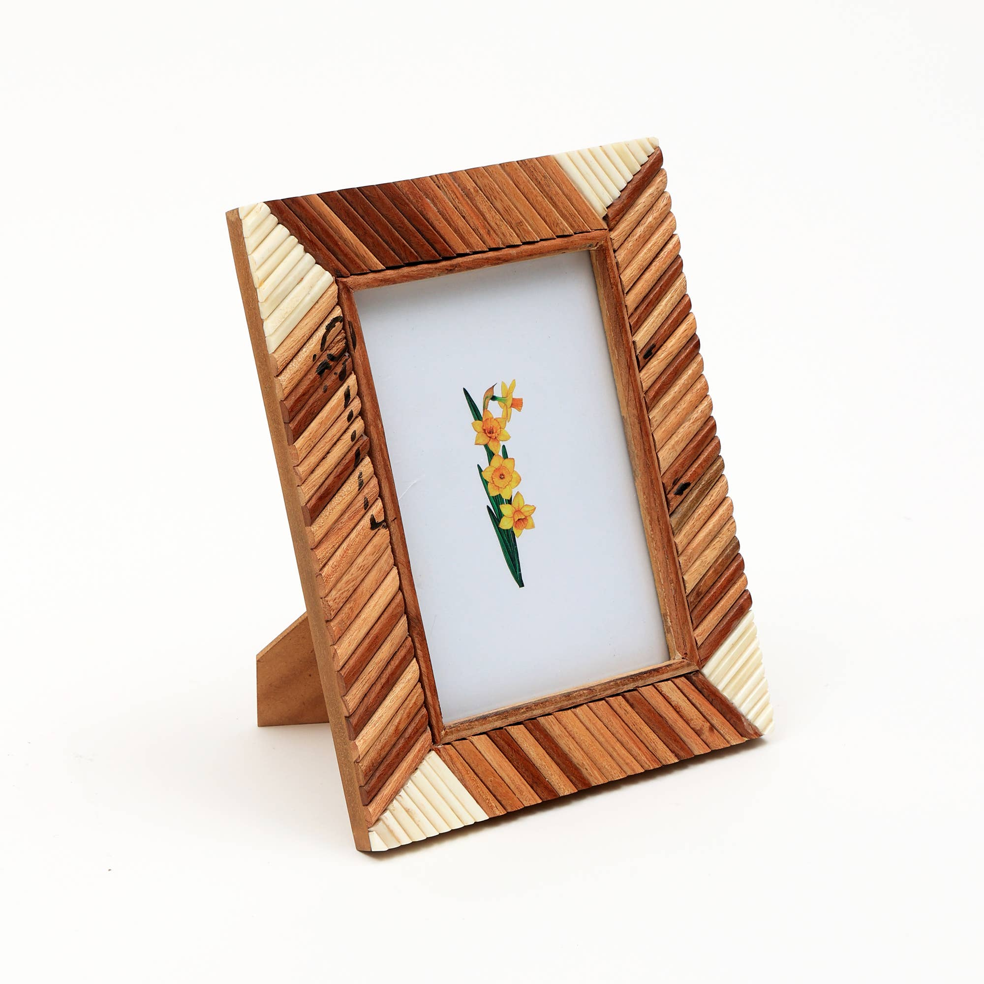SALAI PATTERN PHOTO FRAME