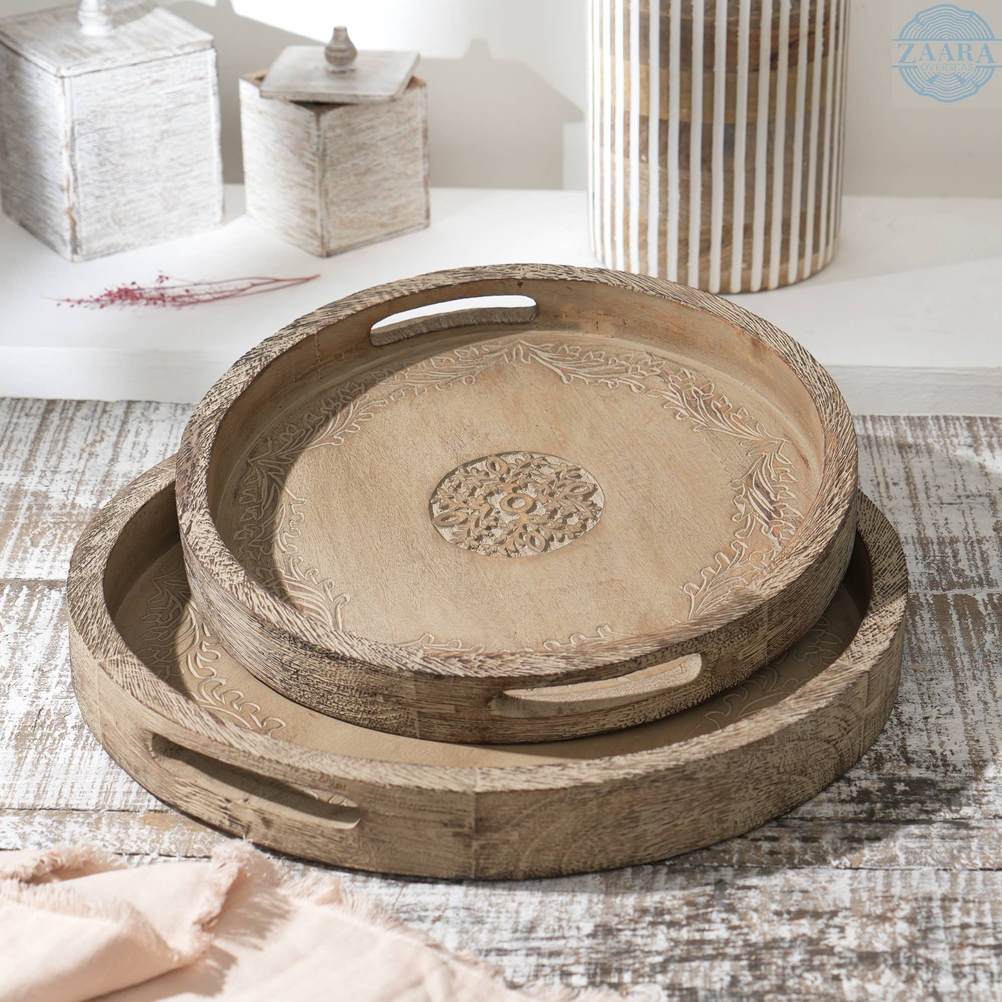 Round Mango Wood Serving Tray - 18' Rustic Brown Design for Stylish Entertaining