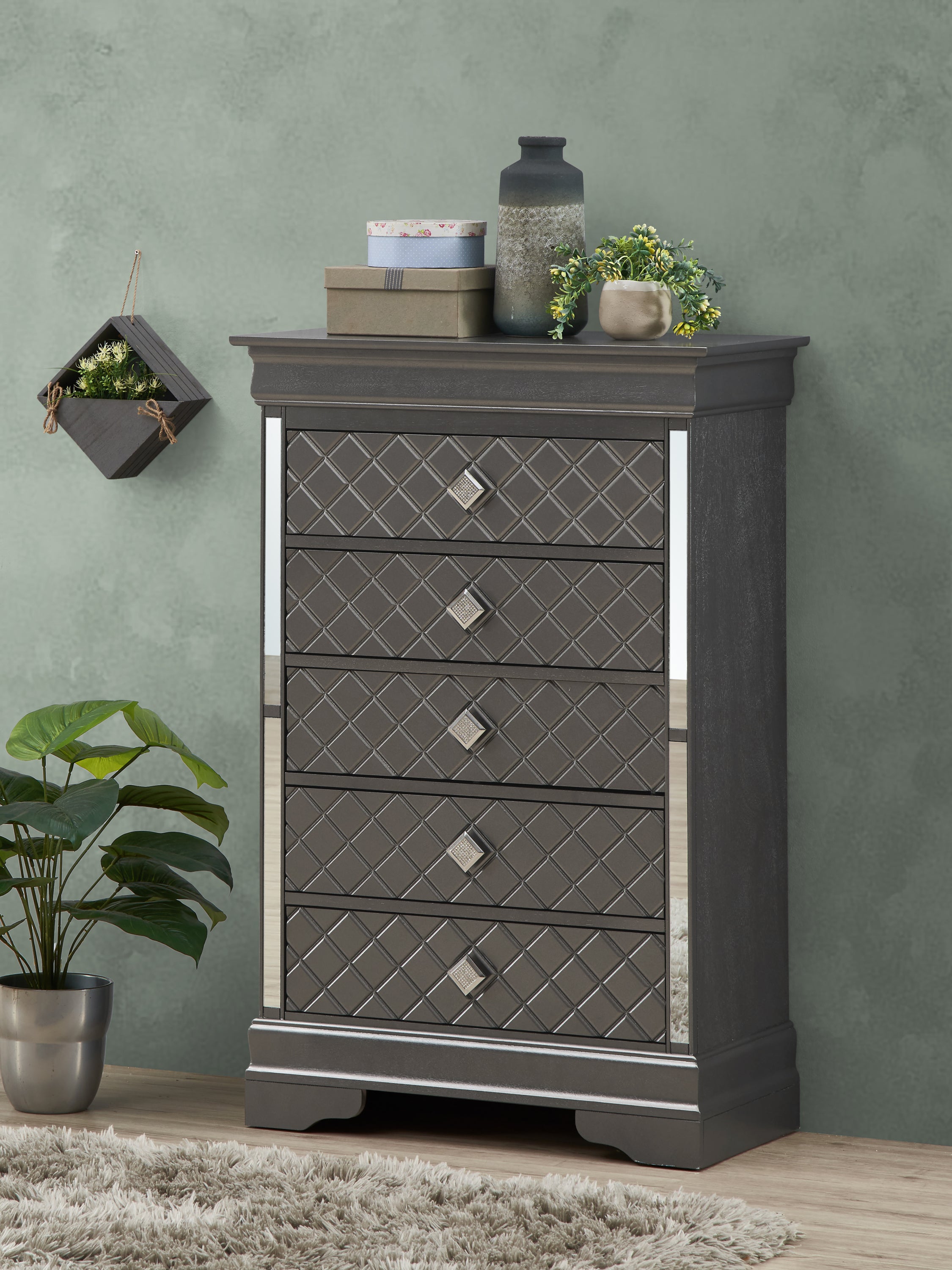 Verona G6702-CH Chest , Metalic Black