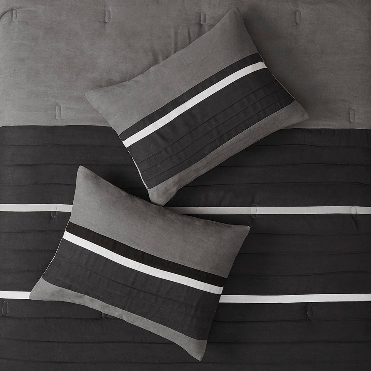 21902568