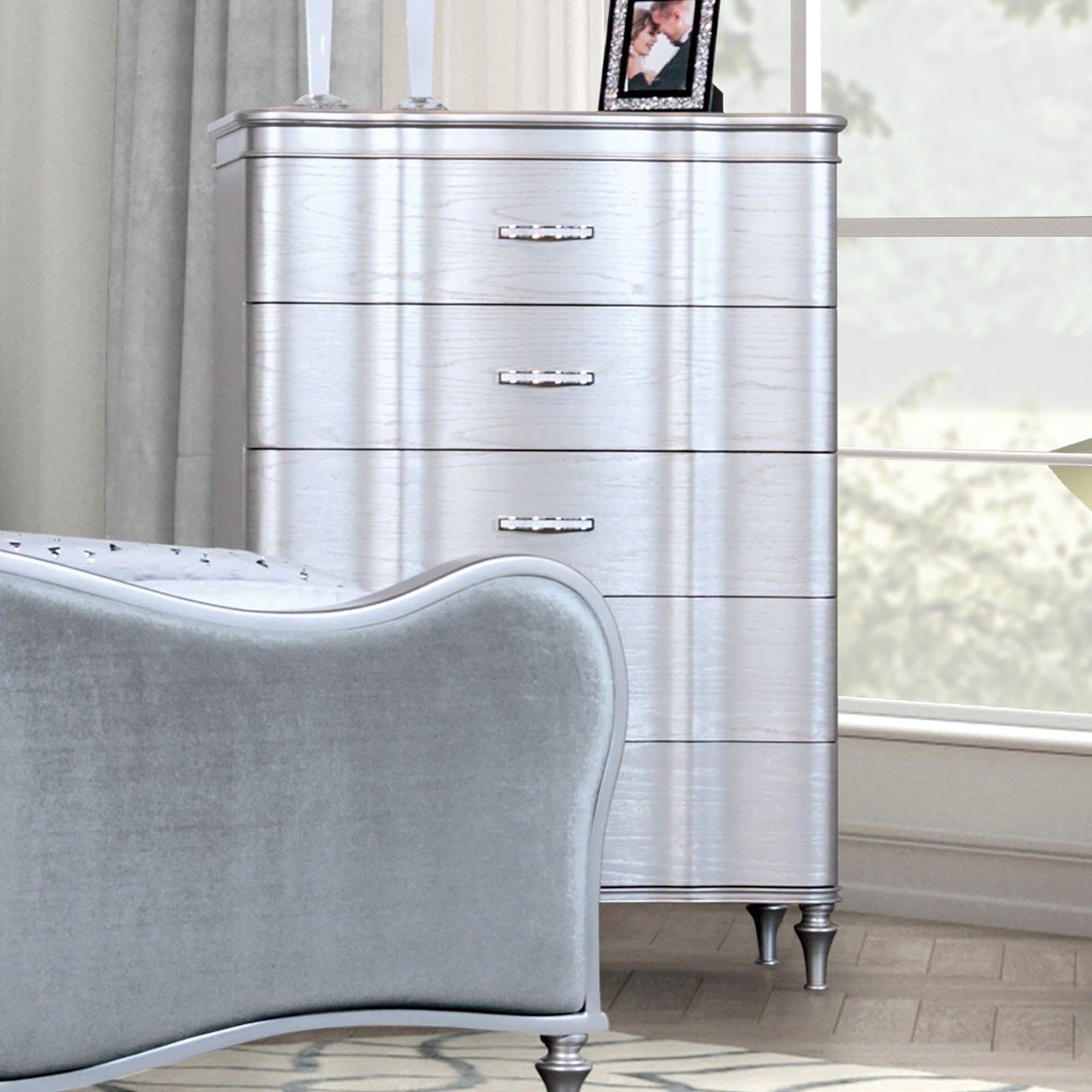 Silver Finish Glamorous  Finish 1pc Chest Curved Front Full Extension Drawer Acrylic Handles Turned Wooden Legs Felt Lined Top Drawer Bedroom Furniture