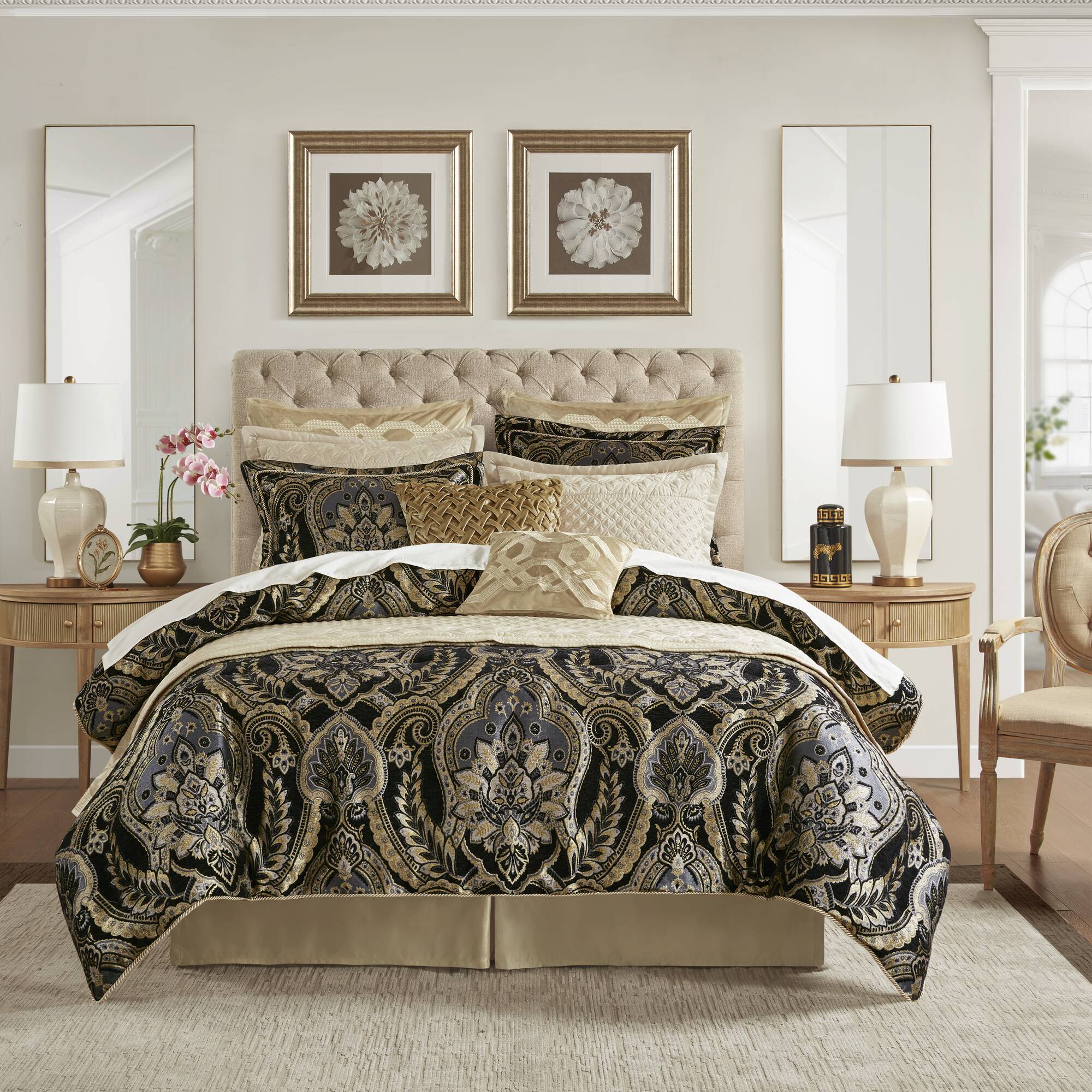 4 PCS Queen Comforter Set