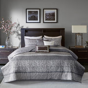 6 Piece Reversible Jacquard Quilt Set with Throw Pillows Grey/Taupe King/Cal King