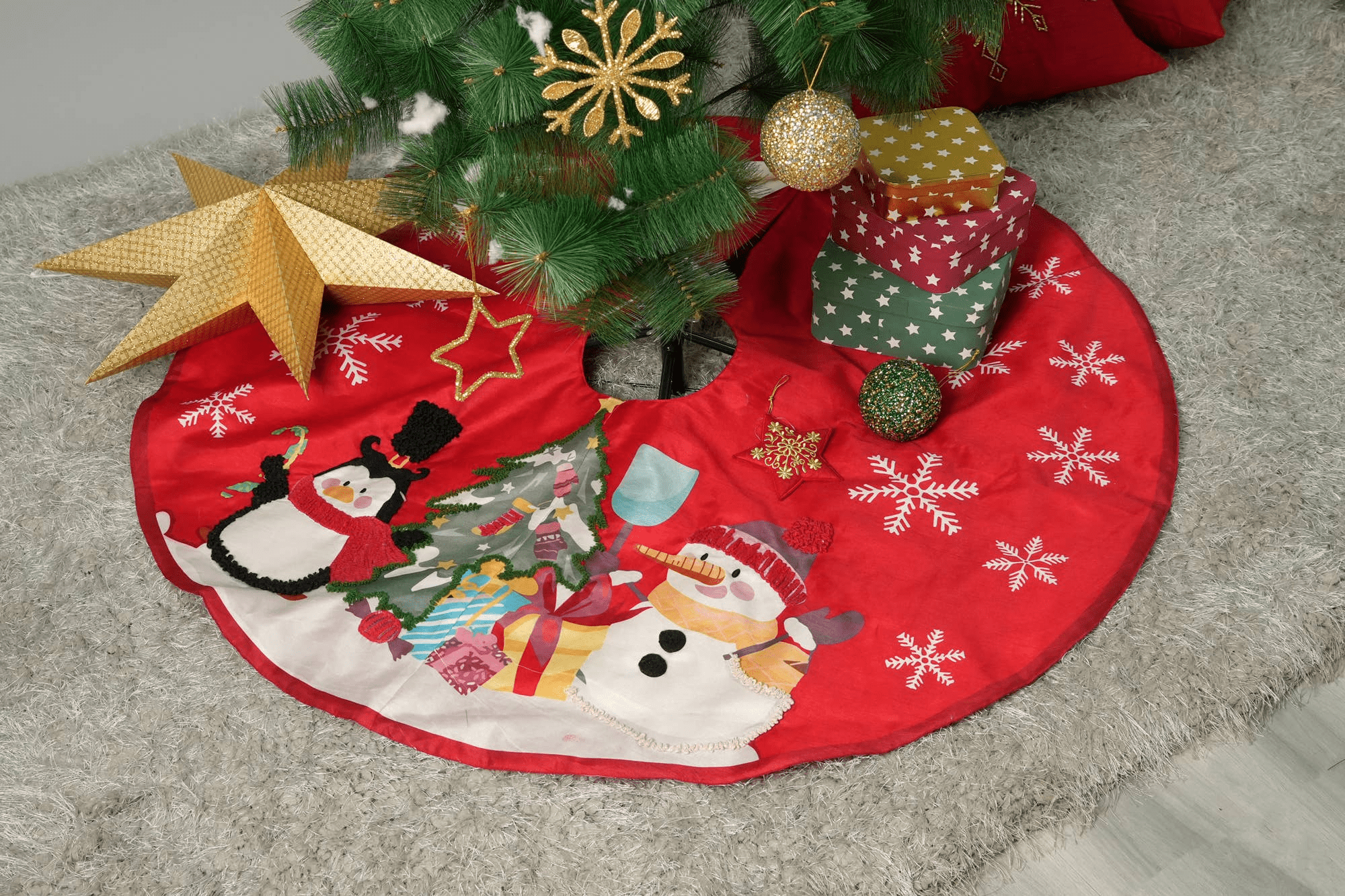 Handcrafted Christmas Red Tree Skirt with Print & Embroidery-48X48X2'