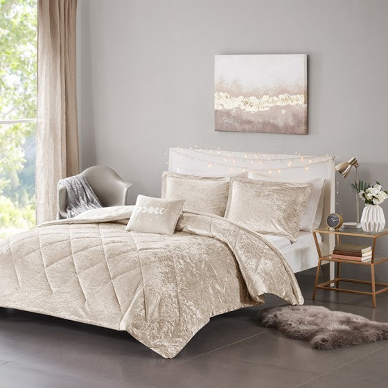 Twin/Twin XL Velvet Comforter Set with Throw Pillow