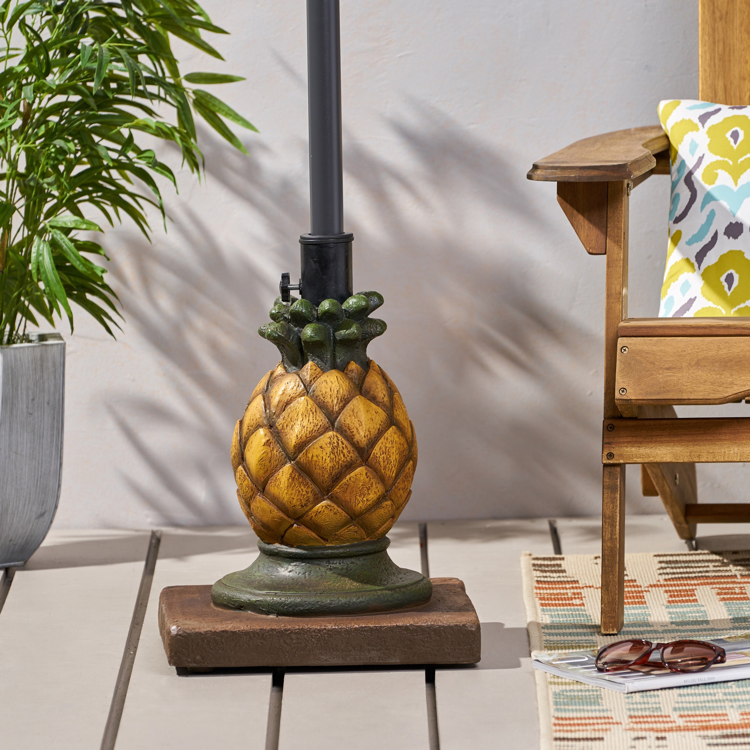 PINEAPPLE UMBRELLA BASE