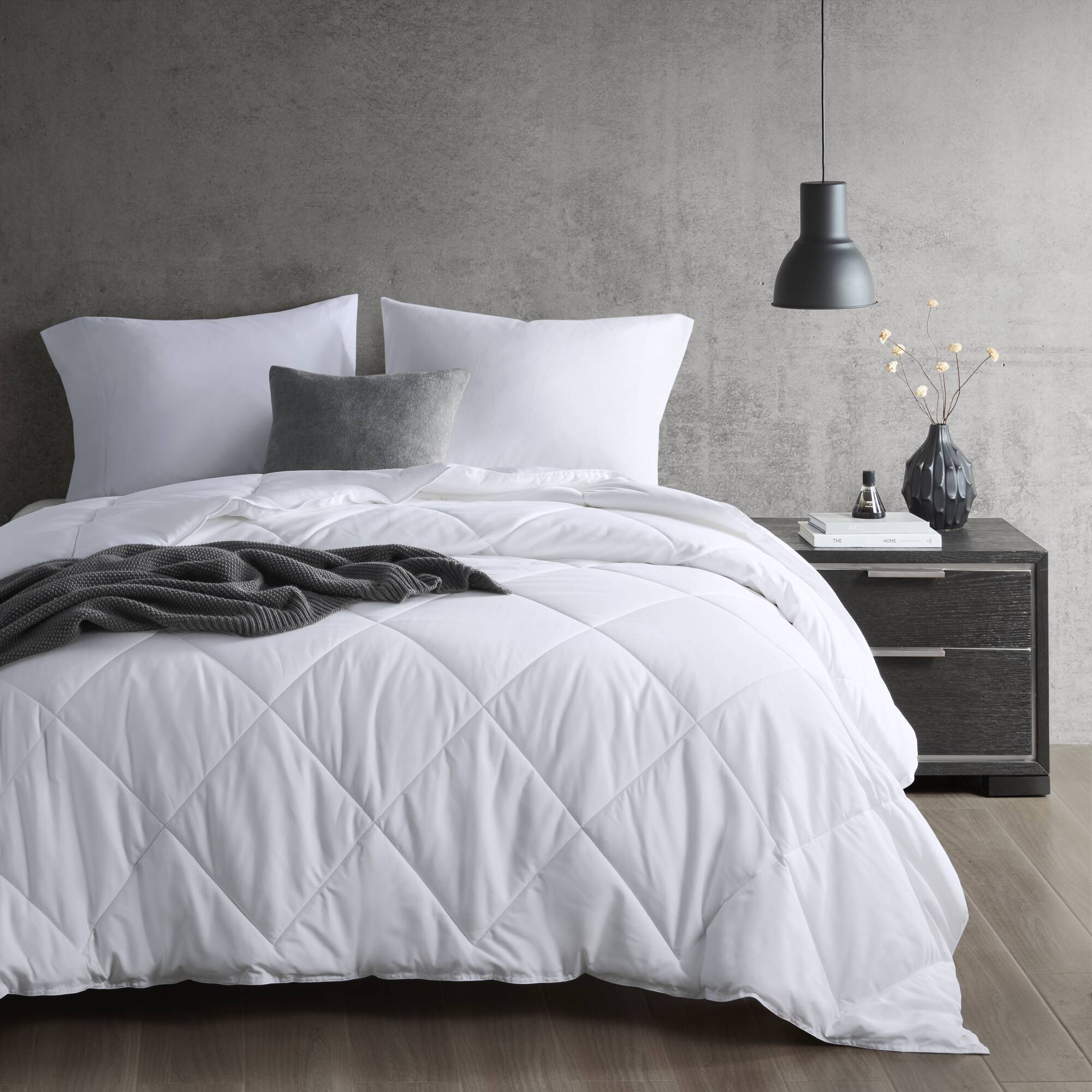Oversized Down Alternative Comforter White King/Cal King