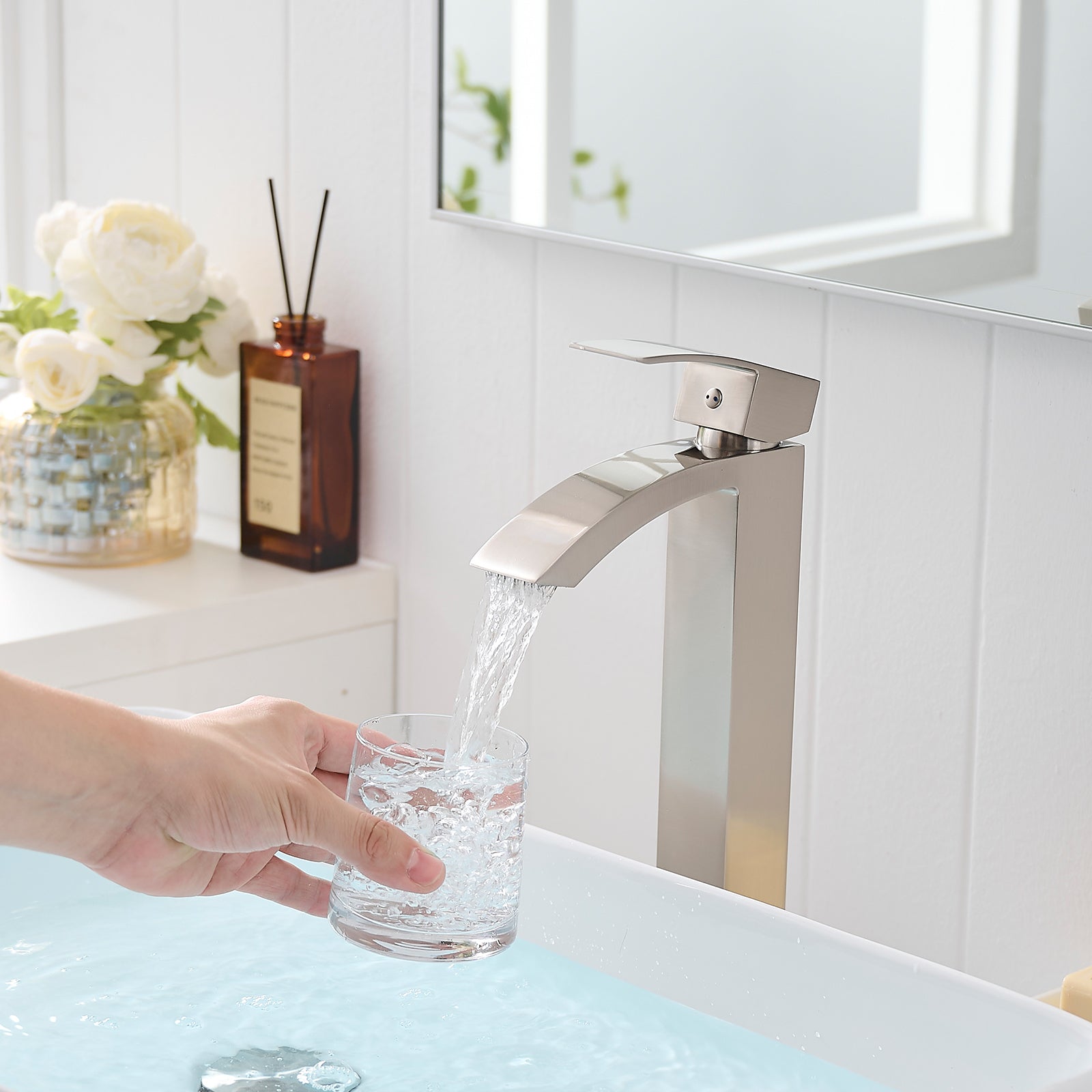 Brushed Nickel Bathroom Faucet,Faucet for Bathroom Sink, Single Hole Bathroom Faucet Modern Single Handle Vanity Basin Faucet