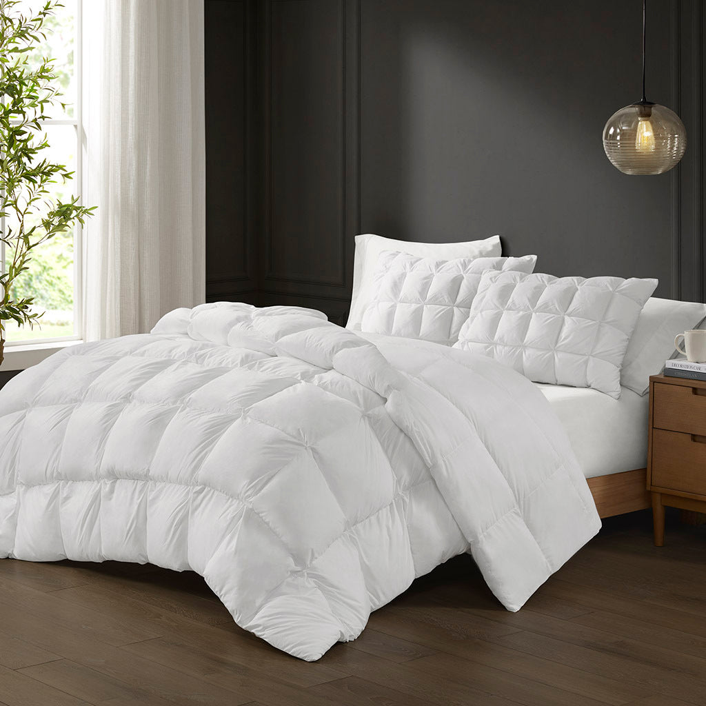 Overfilled Down Alternative Comforter White Full/Queen