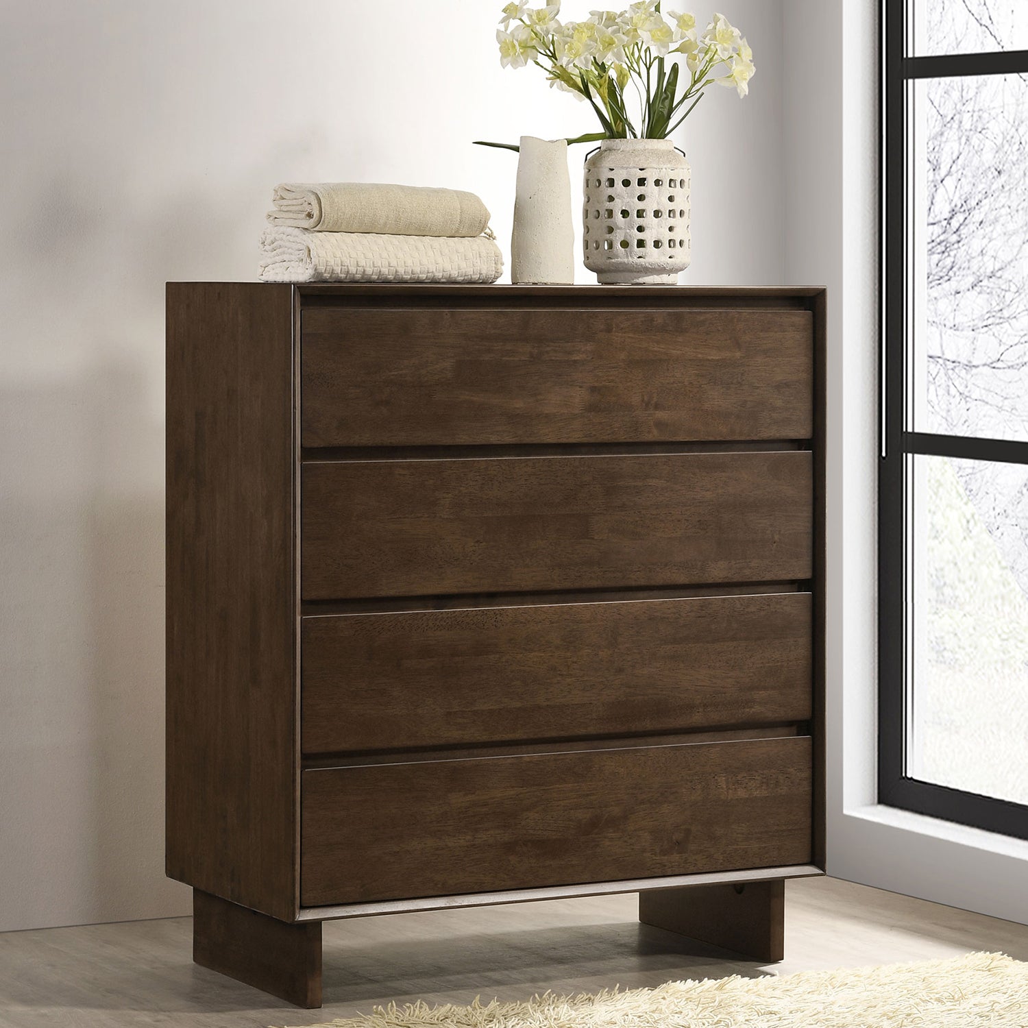 Hemlock Warm Brown 4-drawer Chest of Drawers