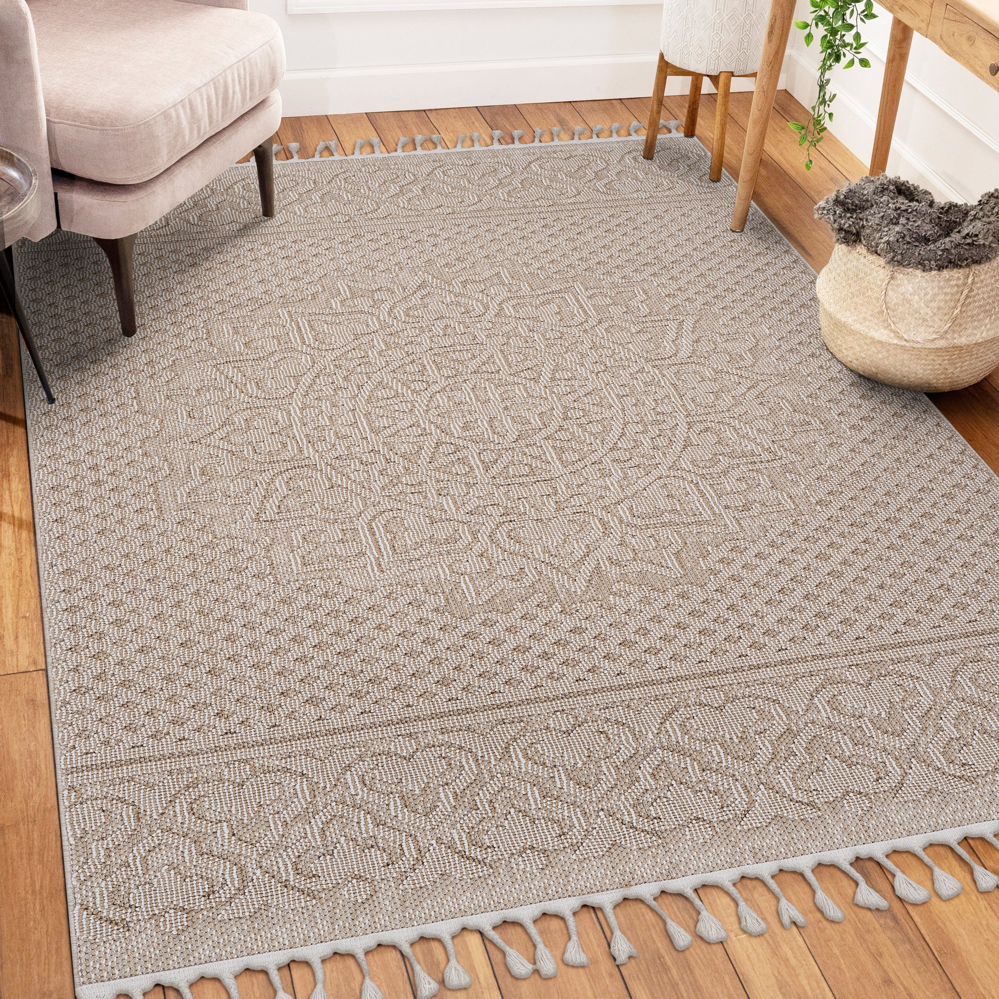 LOOM & LUXE Collection 5X7 Beige /Medallion Indoor/Outdoor Area Rug