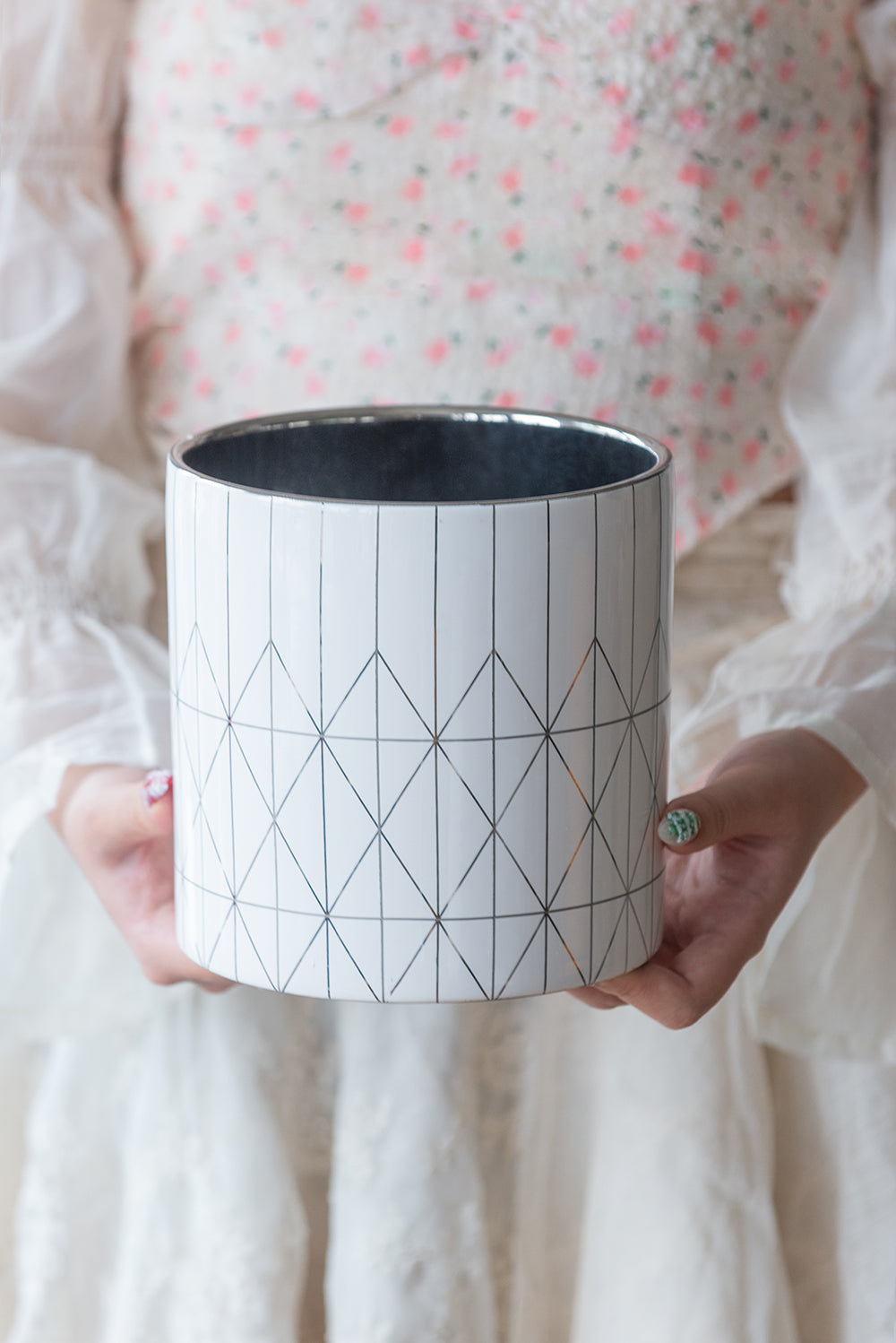 D6.3x6.3' Ceramic Planter