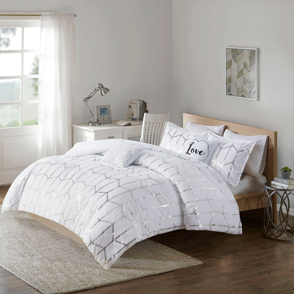 Twin/Twin XL Metallic Printed Comforter Set