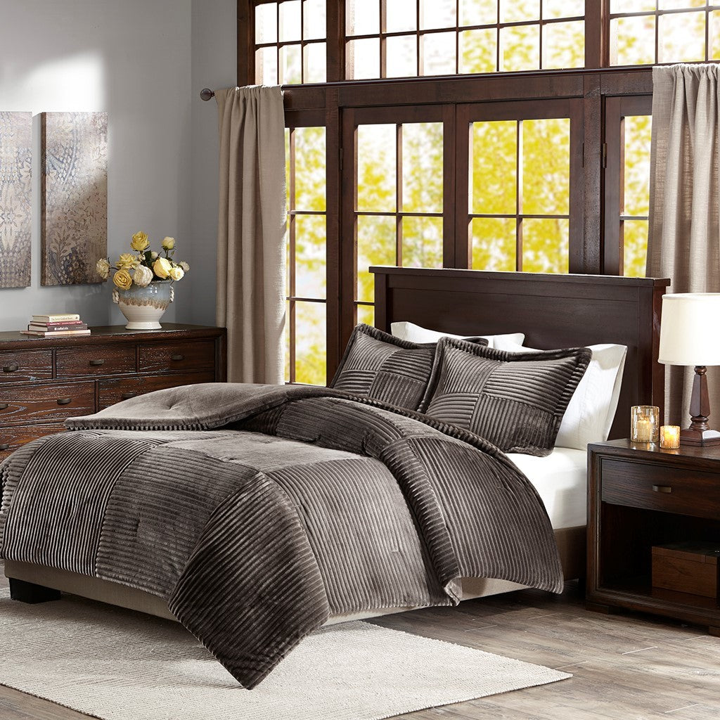 King/Cal King Plush Down Alternative Comforter Set