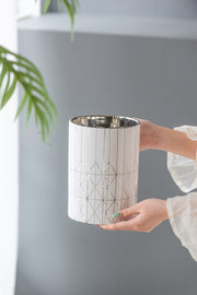 D6.3x8.7' Ceramic Planter