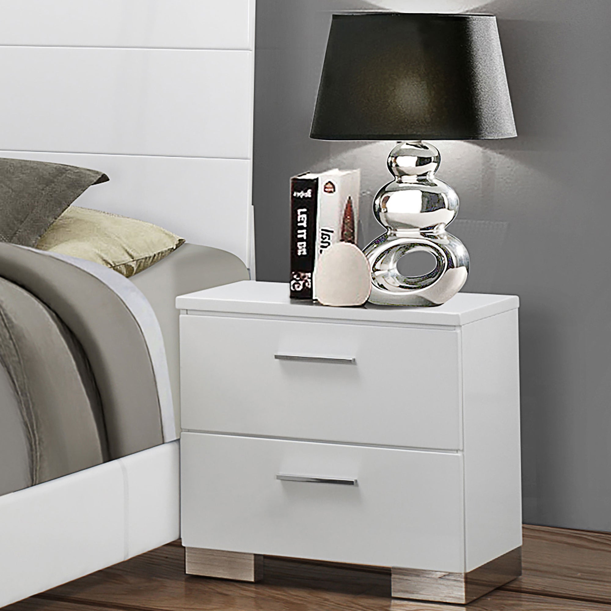 Dulcey White High Gloss 2-drawer Nightstand