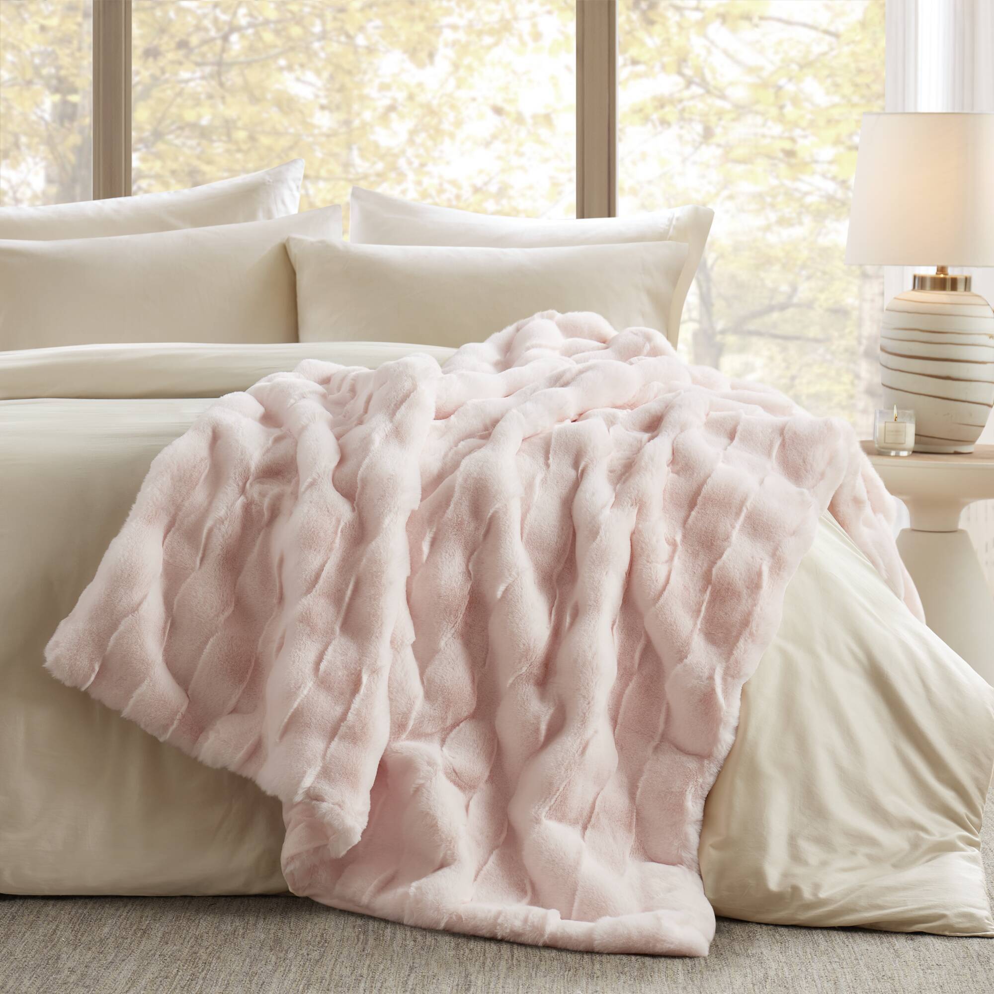 1 PC 50x60' Vivienne Faux Fur Throw Pink