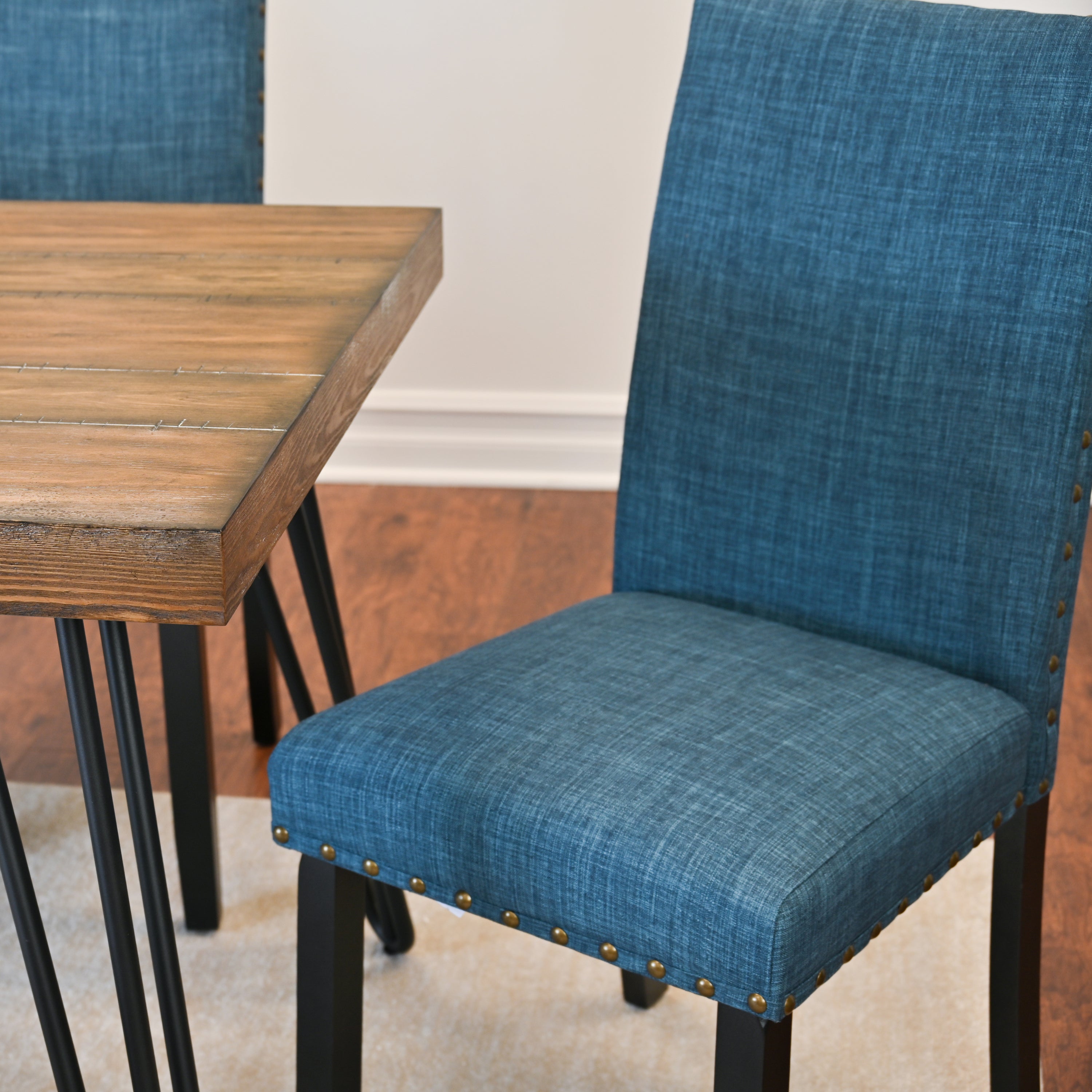22125256