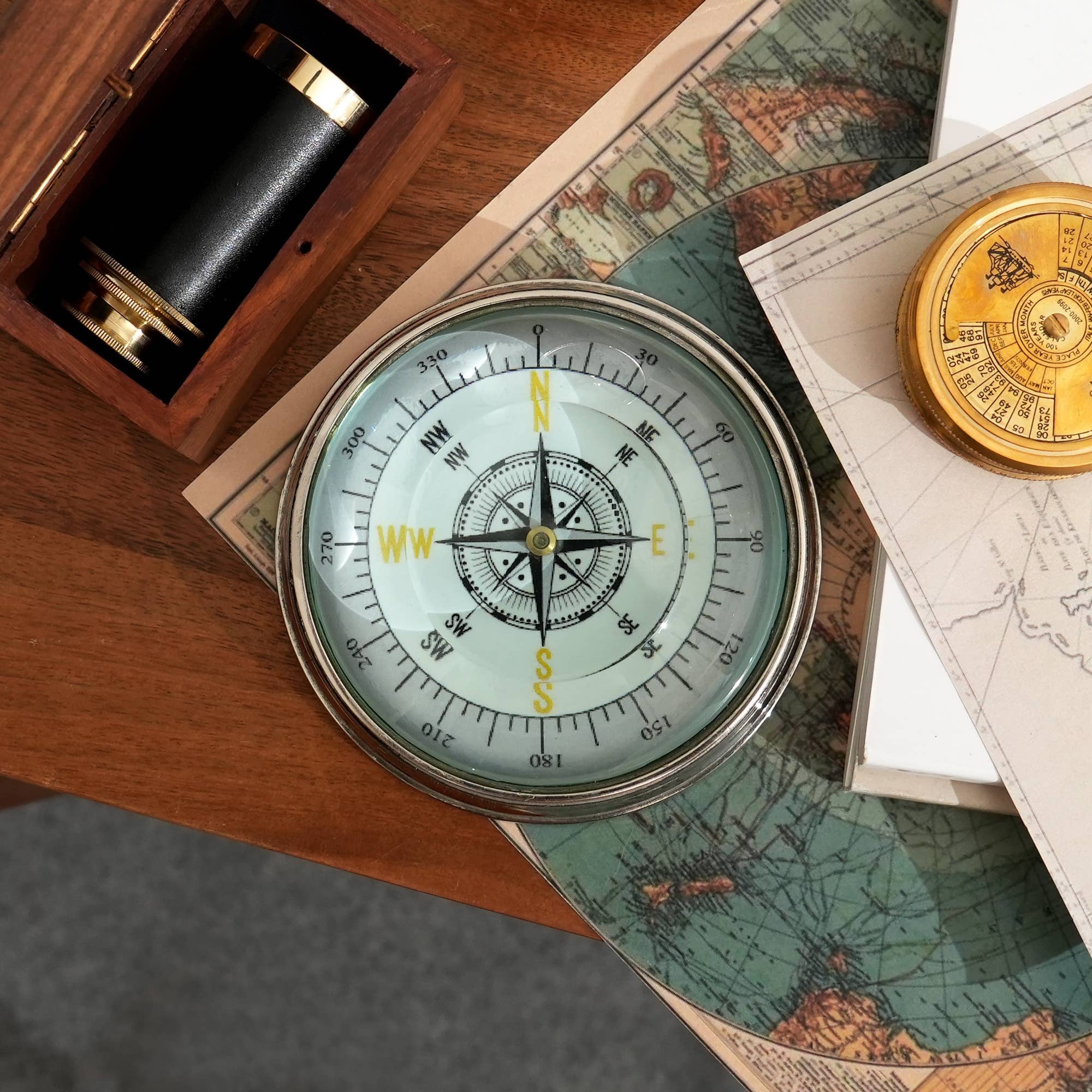 Vintage Collectible Aluminium Condensor Campass-Silver