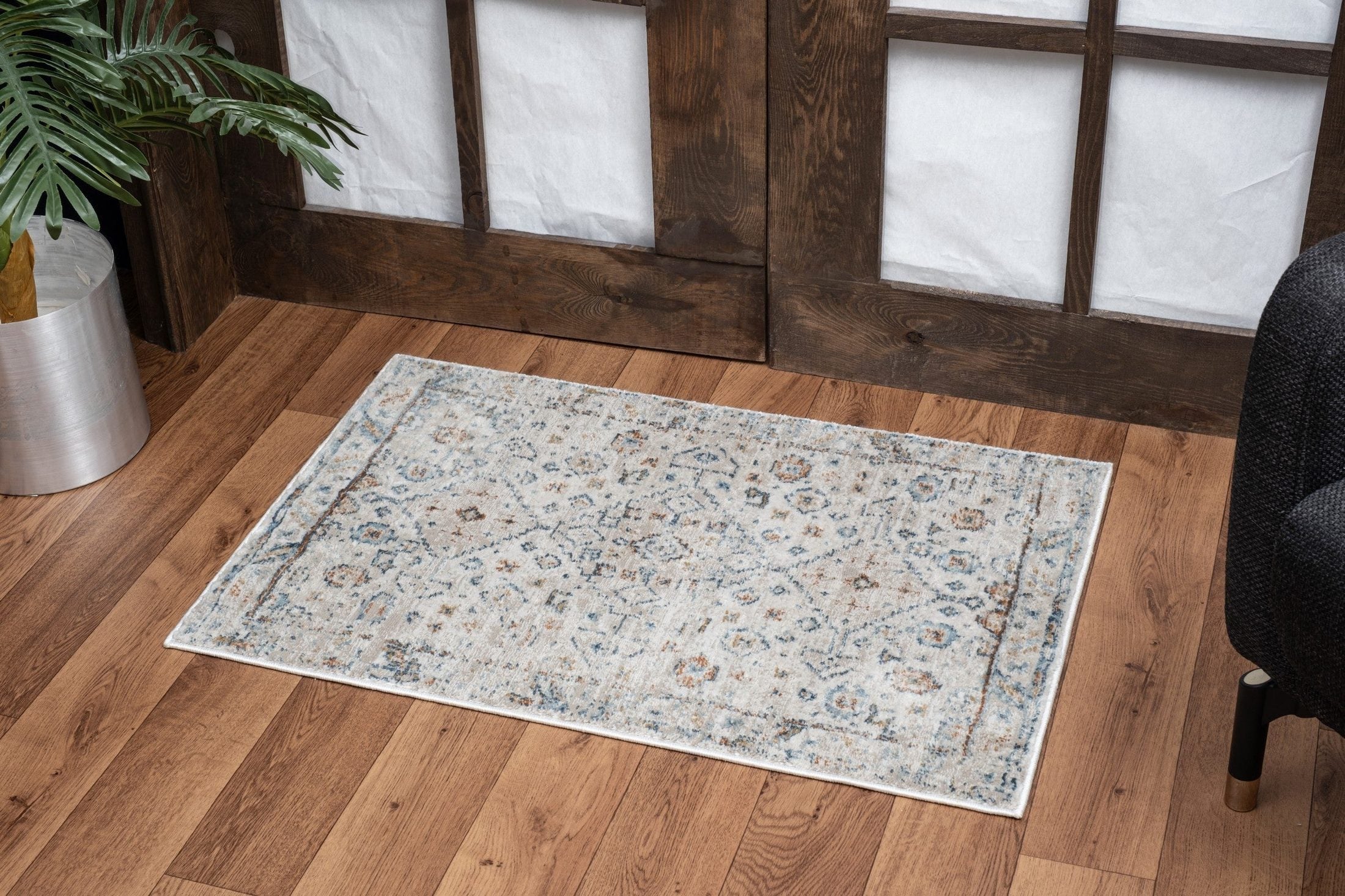 Noble GC_GEN7002 Ivory 2 ft. x 3 ft. Area Rug