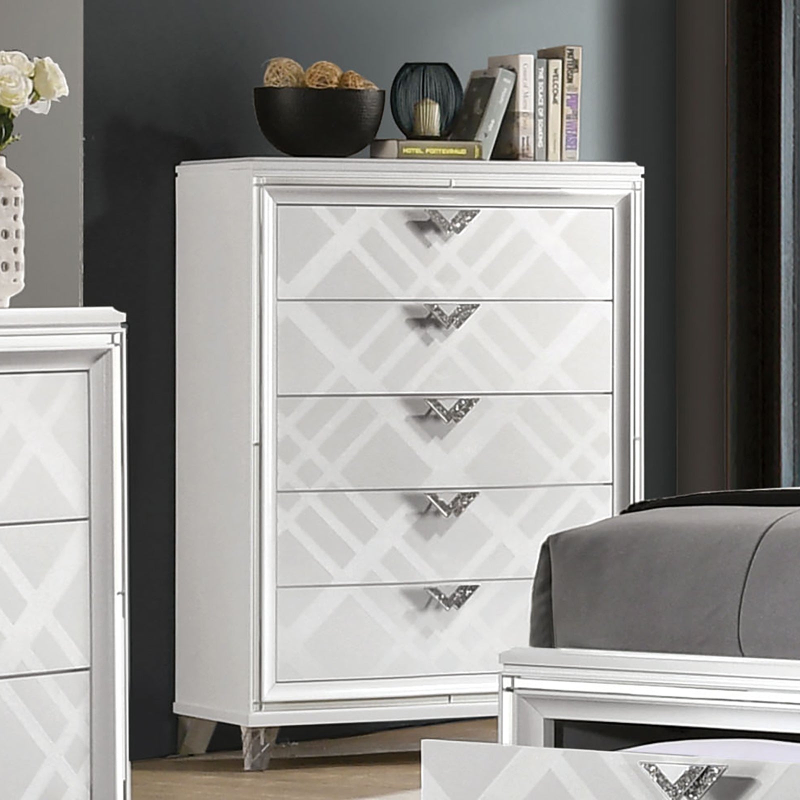 White Finish Contemporary Style 1pc Chest Acrylic Legs Embossed Art Deco Diamond Faux Drawers Handles