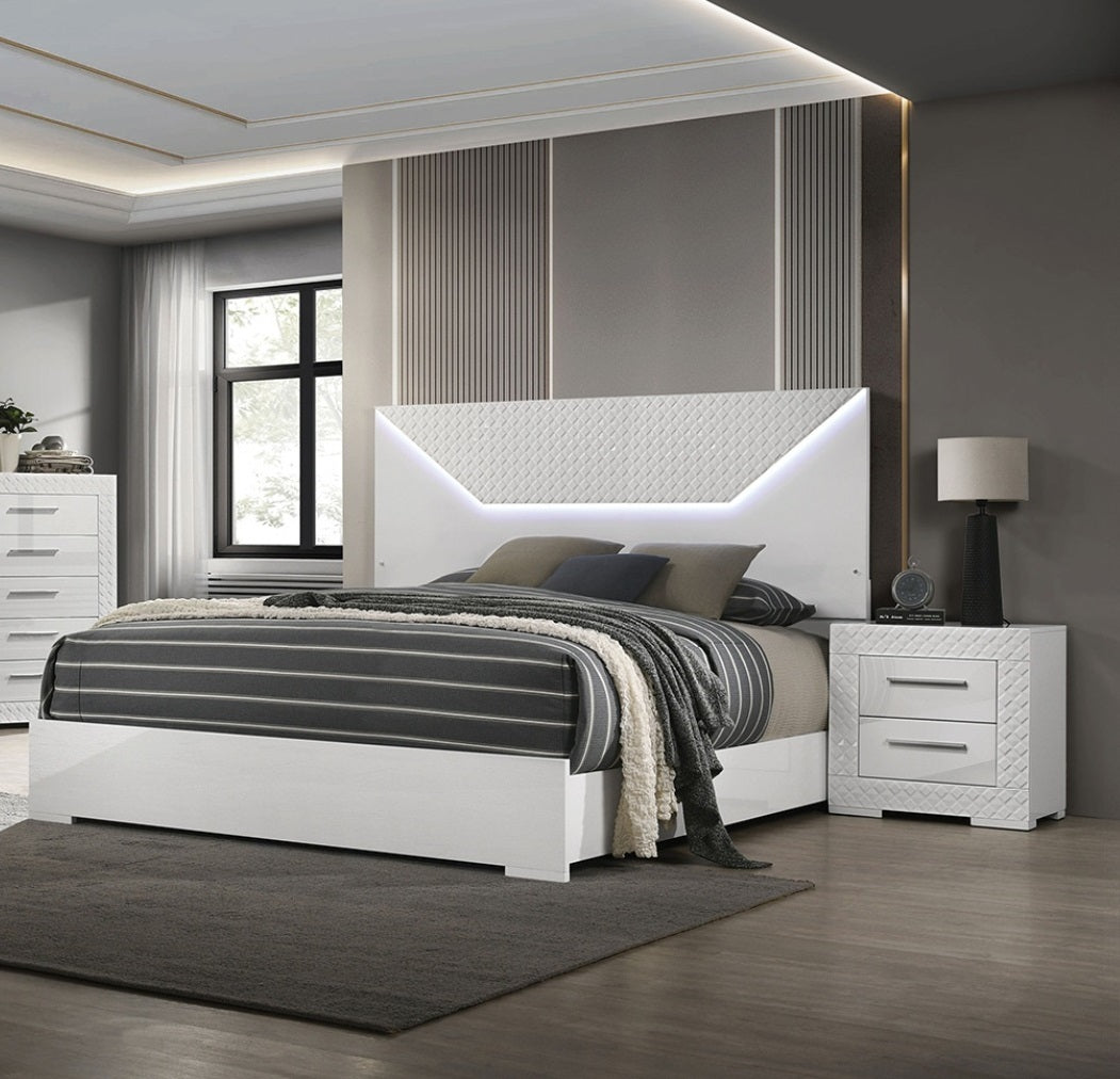 3pc Bedroom Set White High Gloss Finish Queen Size Bed 2x Nightstands LED Headboard Furniture