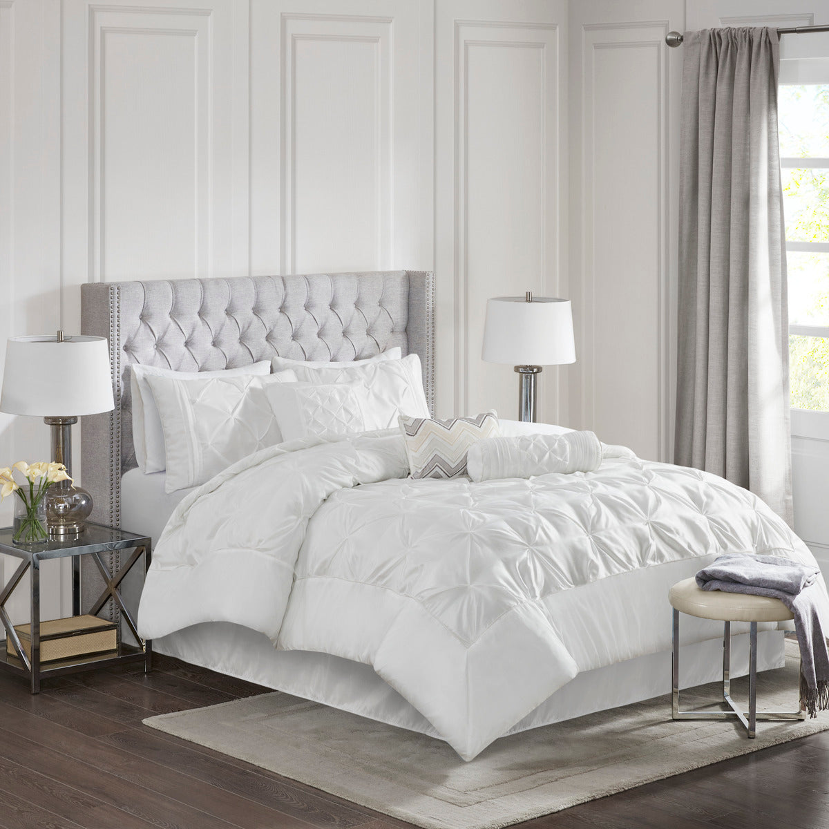 7 Piece Tufted Comforter Set White Cal King