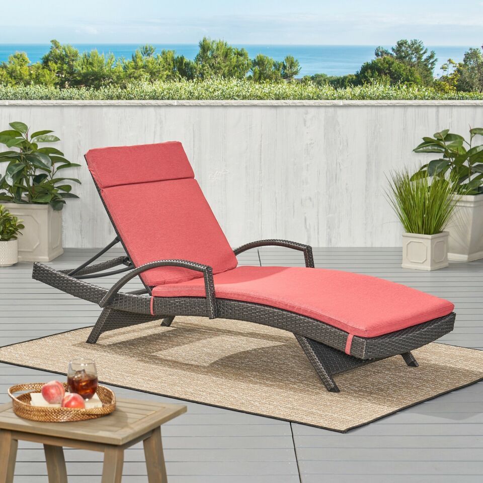 52005.00CUSH-RED (2PCS) SALEM Outdoor Lounge Cushion (without Chaise Lounge)
