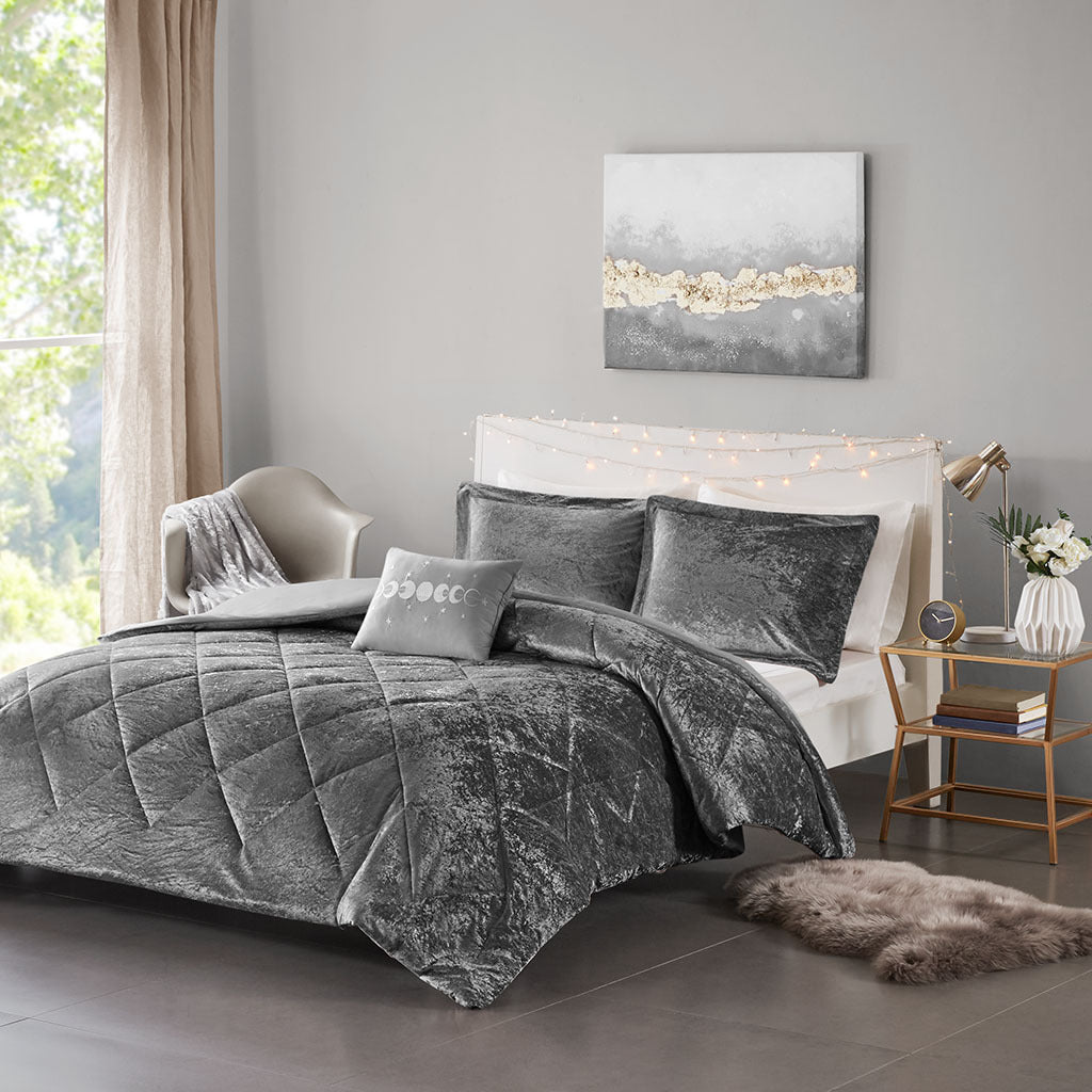 Full/Queen Velvet Duvet Cover Set with Throw Pillow