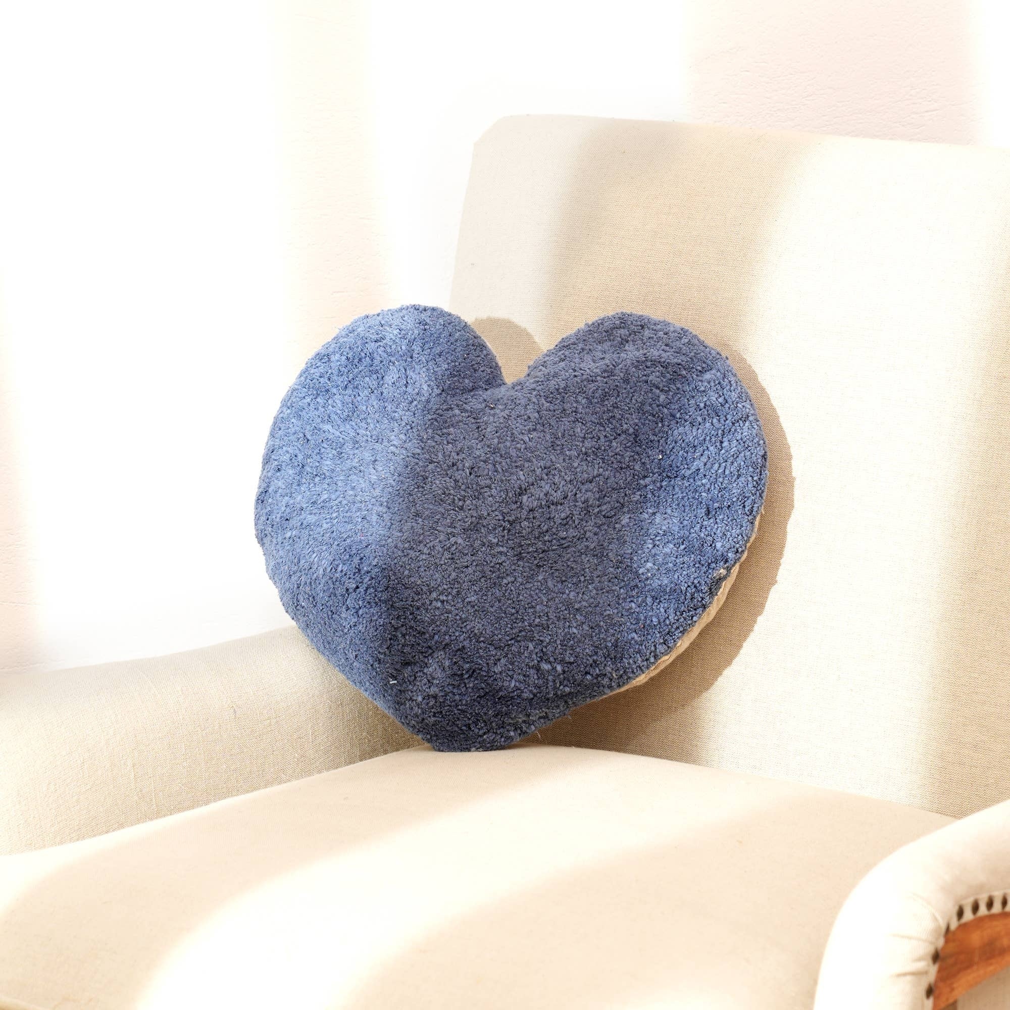 Decorative Heart Shape Blue Tufted Cotton Pillow-16X14'