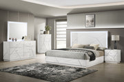 Manhattan Queen 5-Piece Bedroom Set – Modern Design with Lacquer Finish, Geometric Accents, and LED Lighting (CA Inventory)