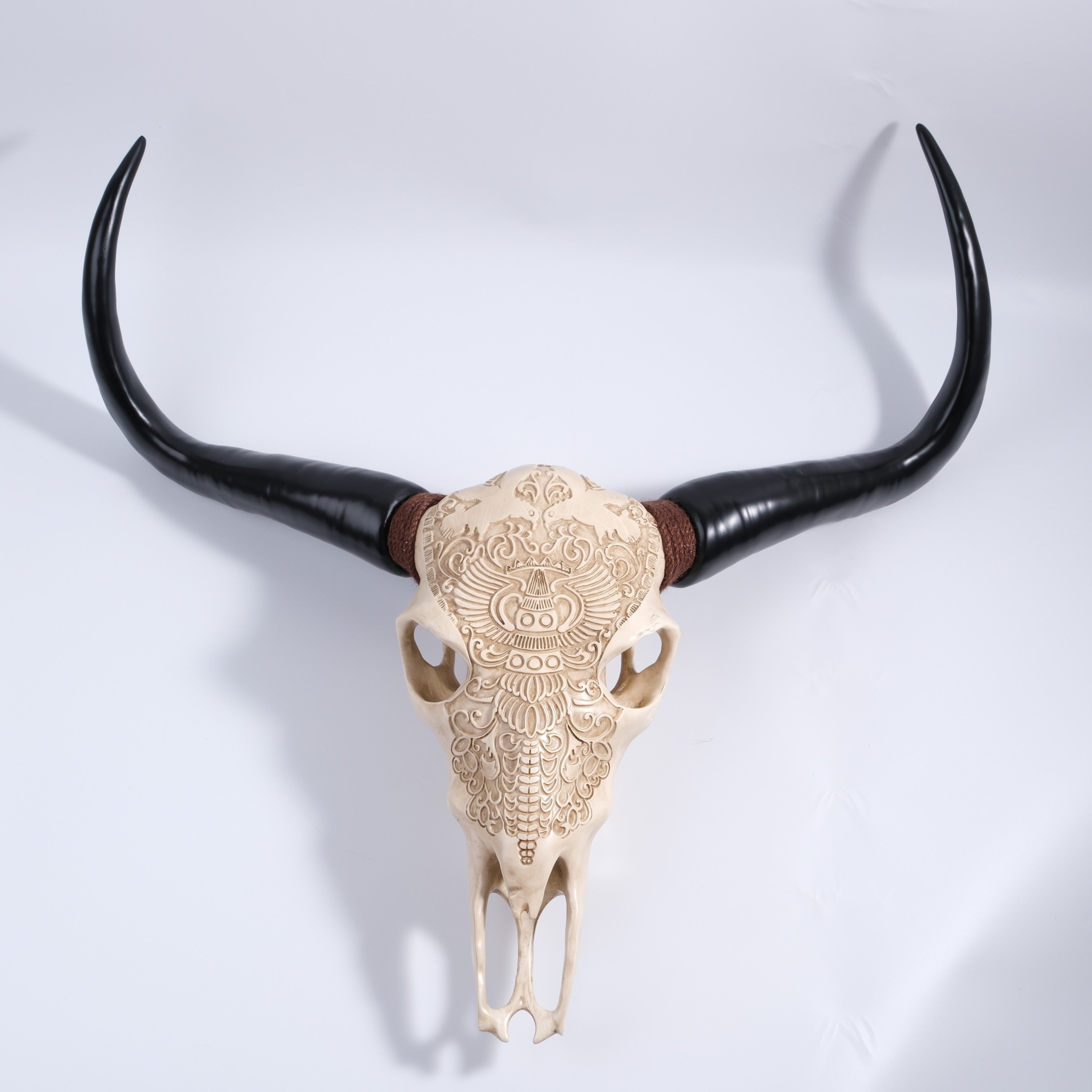 Bone-Inspired Bull Head Hanging Ornament-Resin Craft,Lifelike Details,North American Style