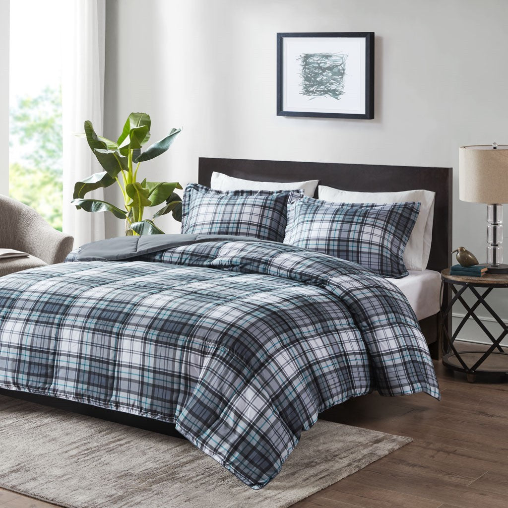 King/Cal King 3M Scotchgard Down Alternative All Season Comforter Set