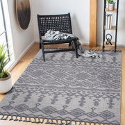 LOOM & LUXE Collection 6X9 White/Gray /Traditional Indoor/Outdoor Area Rug