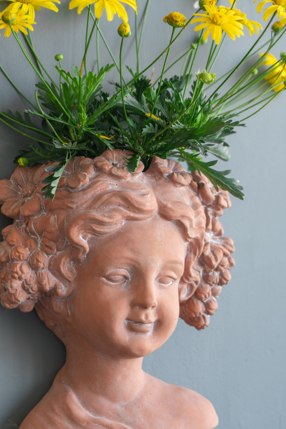 8x4x9' Visage Head Bust Planter, Brown - Home Wall Planter
