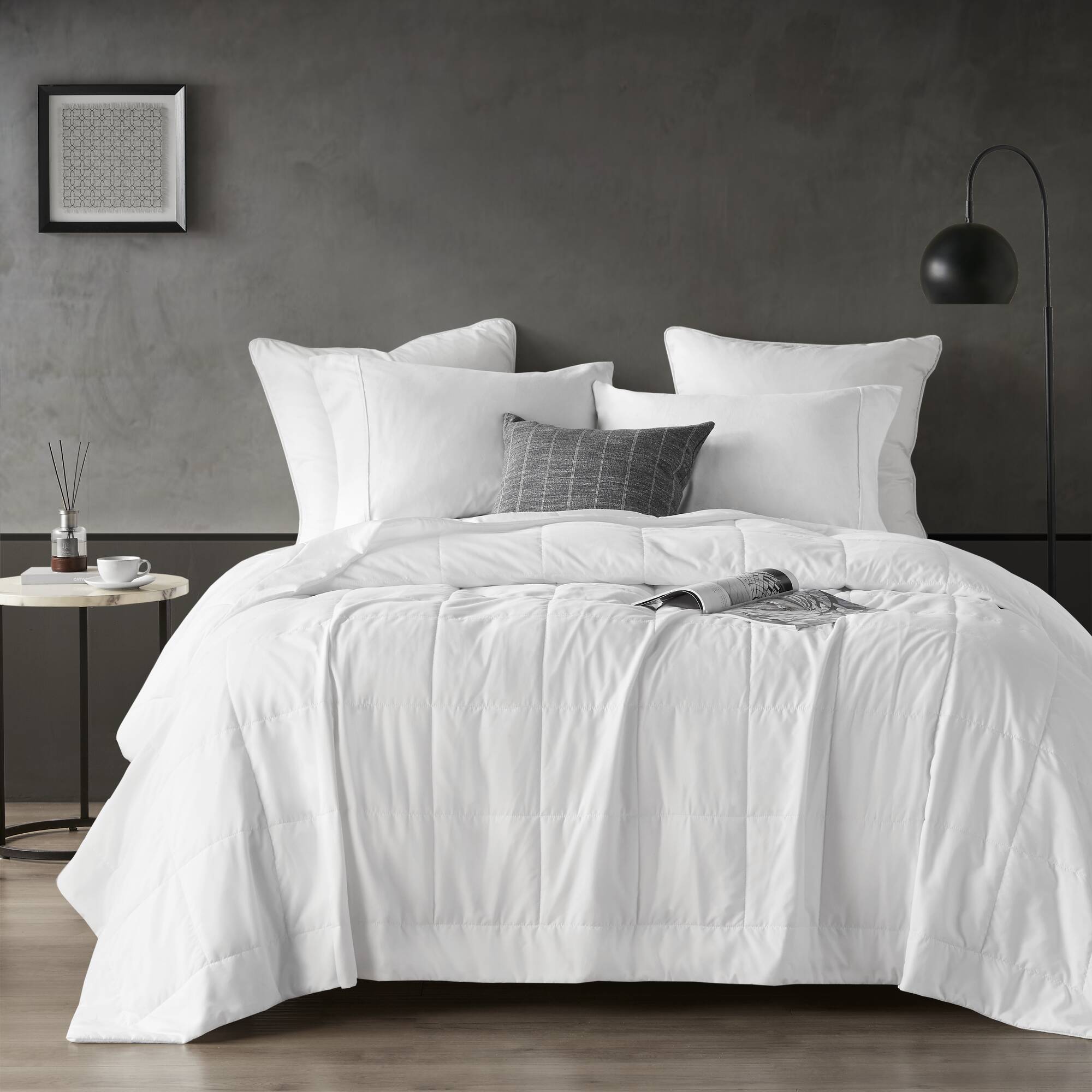 Down Alternative Blanket White King