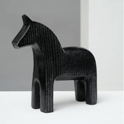 Black Ribbed Horse Sculpture Aluminum Table Décor 5.5X1.5X6'