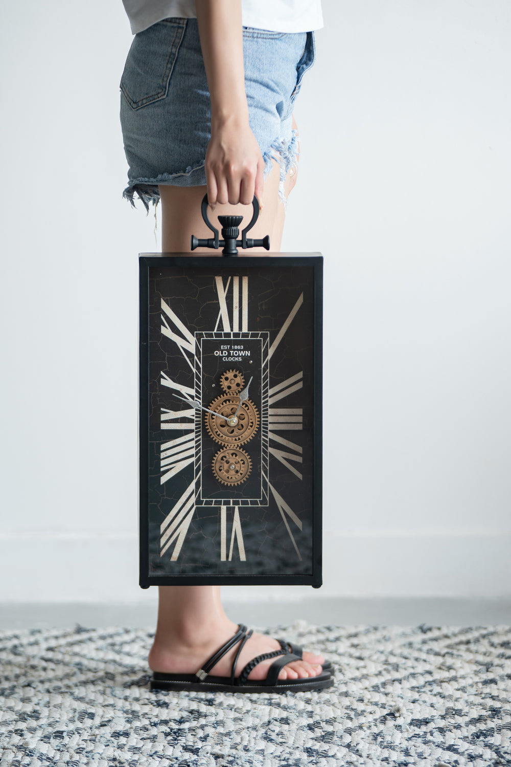 Decorative Black and Gold Roman Numeral Table Clock, Home Decor Gear Clock, 21' x 10'